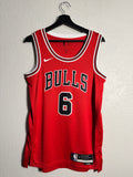 (NEW) Nike Chicago Bulls Caruso Size Small