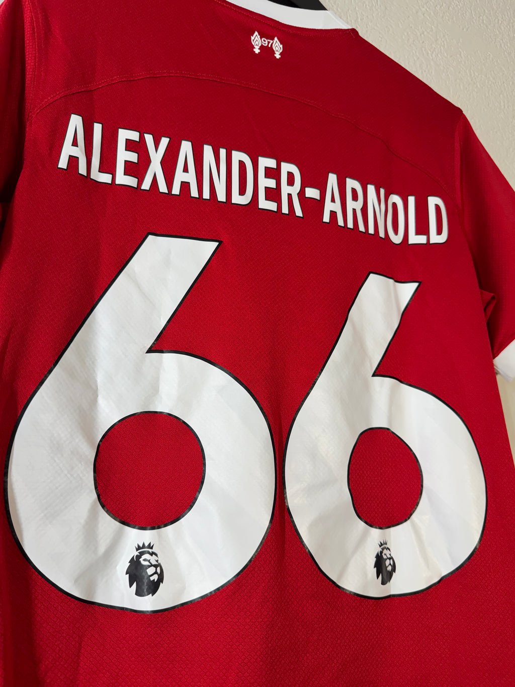 LIVERPOOL HOME FOOTBALL SHIRT 2022 2023 SOCCER JERSEY ALEXANDER-ARNOLD SIZE SMALL