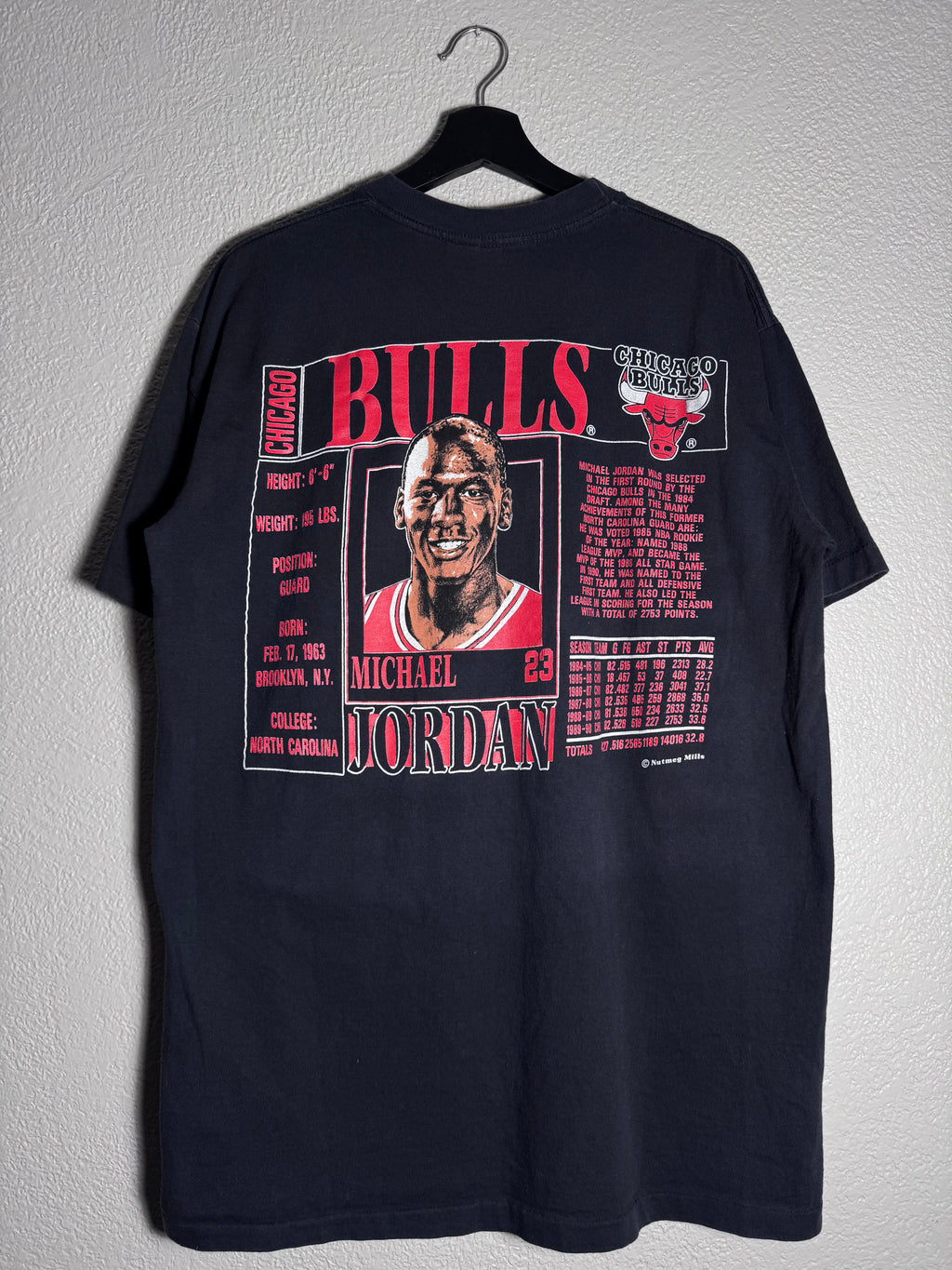 Vintage 1990s Chicago Bulls Nutmeg Michael Jordan Shirt