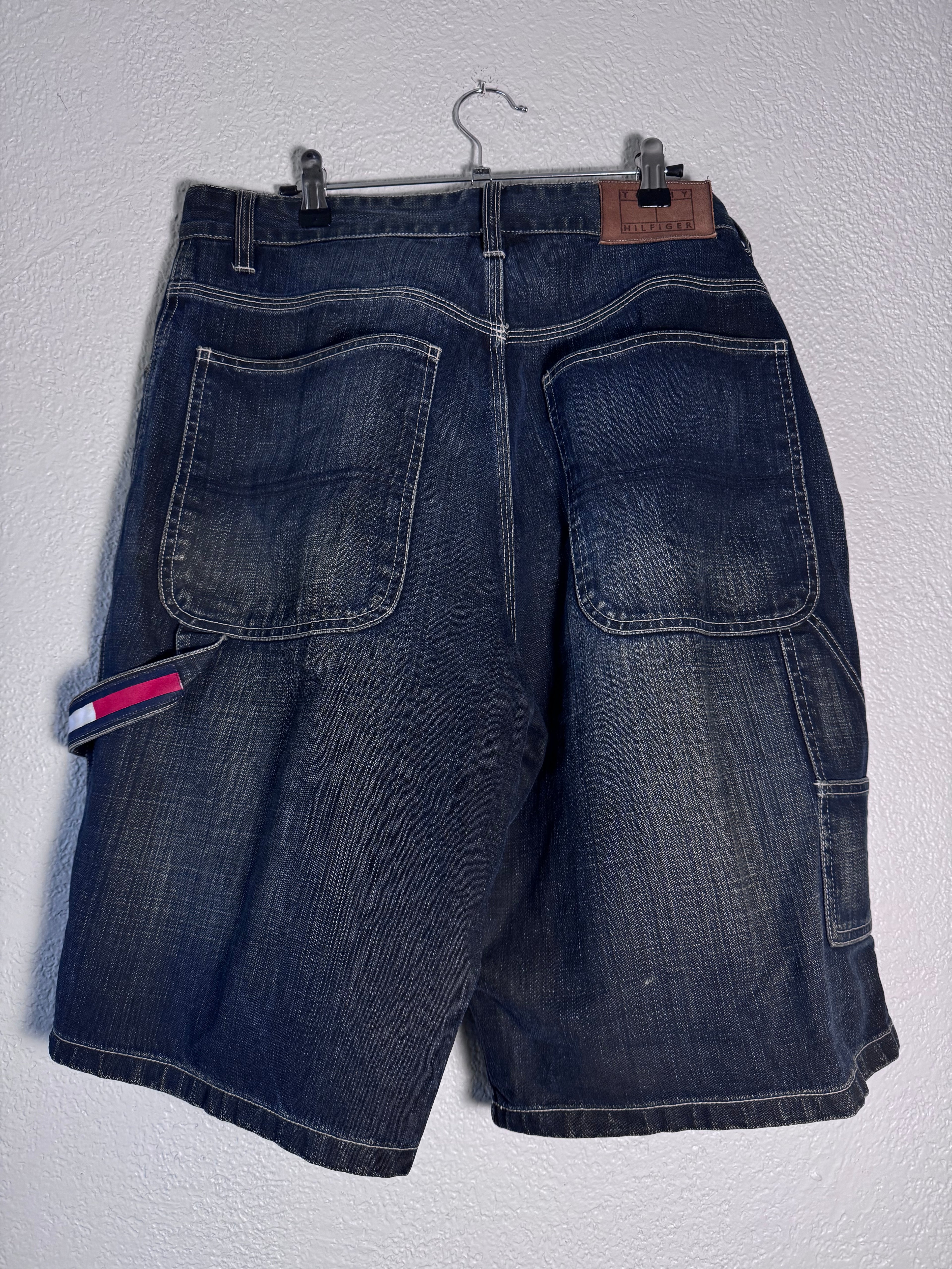 Y2K 2000s Tommy Hilfiger Baggy Shorts Size 33