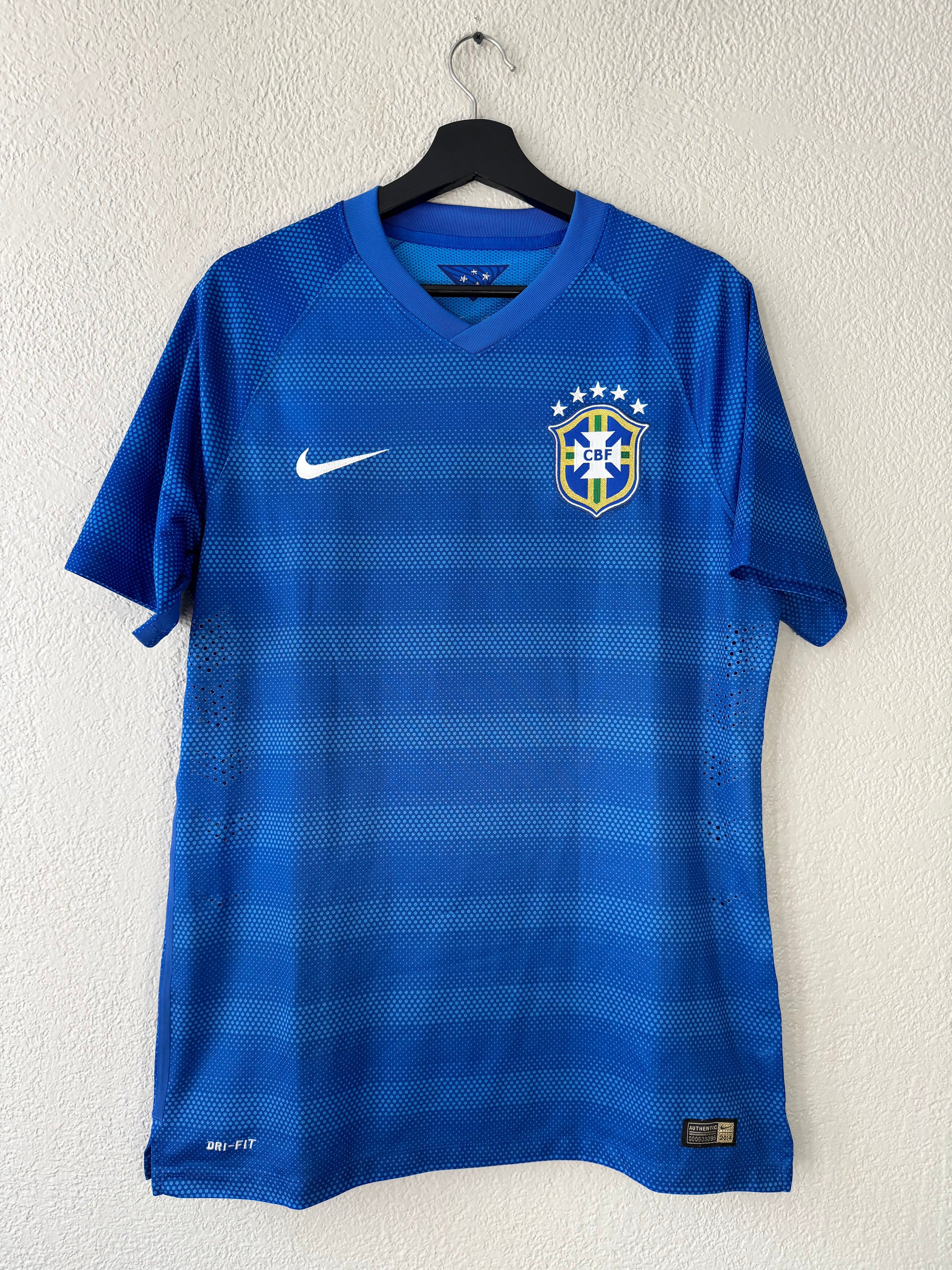 Nike BRAZIL 2014/15 Away Jersey Size Large