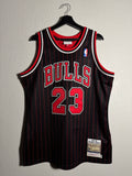 Chicago Bulls Mitchell & Ness Michael Jordan Jersey