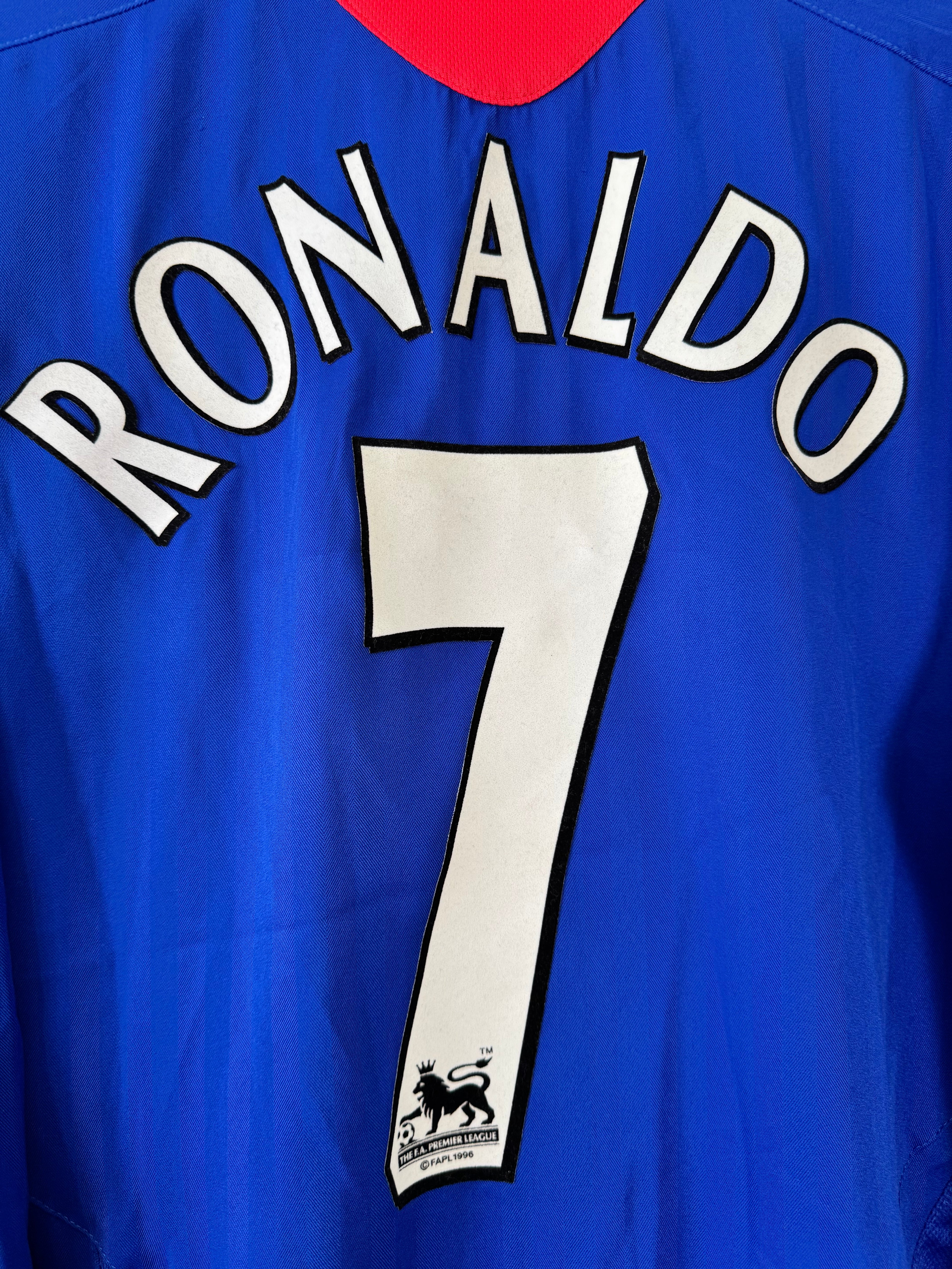 Nike Vintage Manchester United 2005/06 Cristiano Ronaldo Away Jersey Size XL