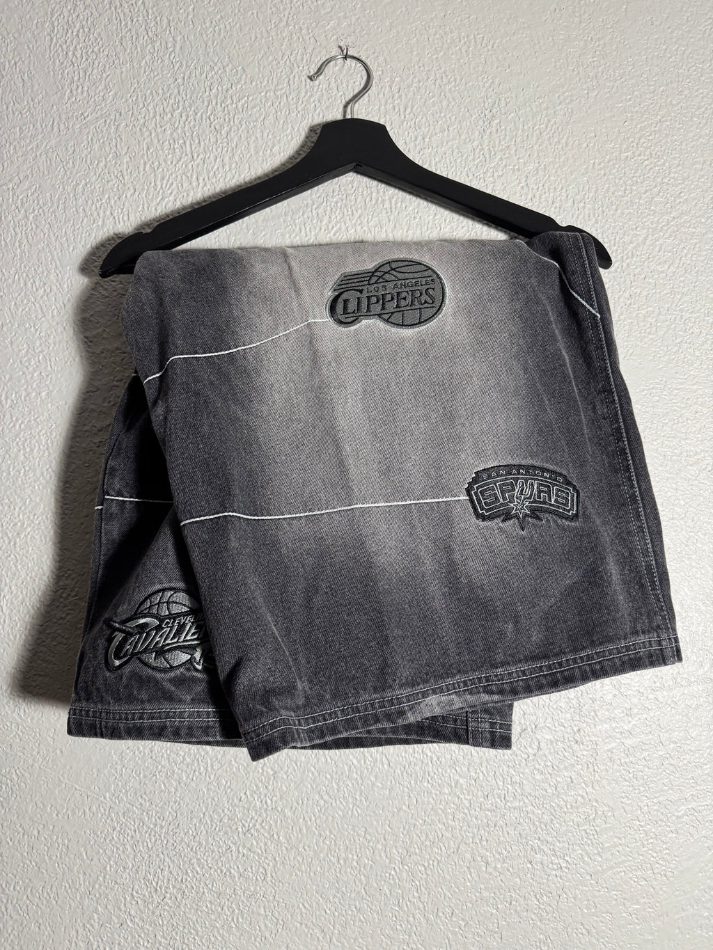 NBA PATCH BAGGY JORTS