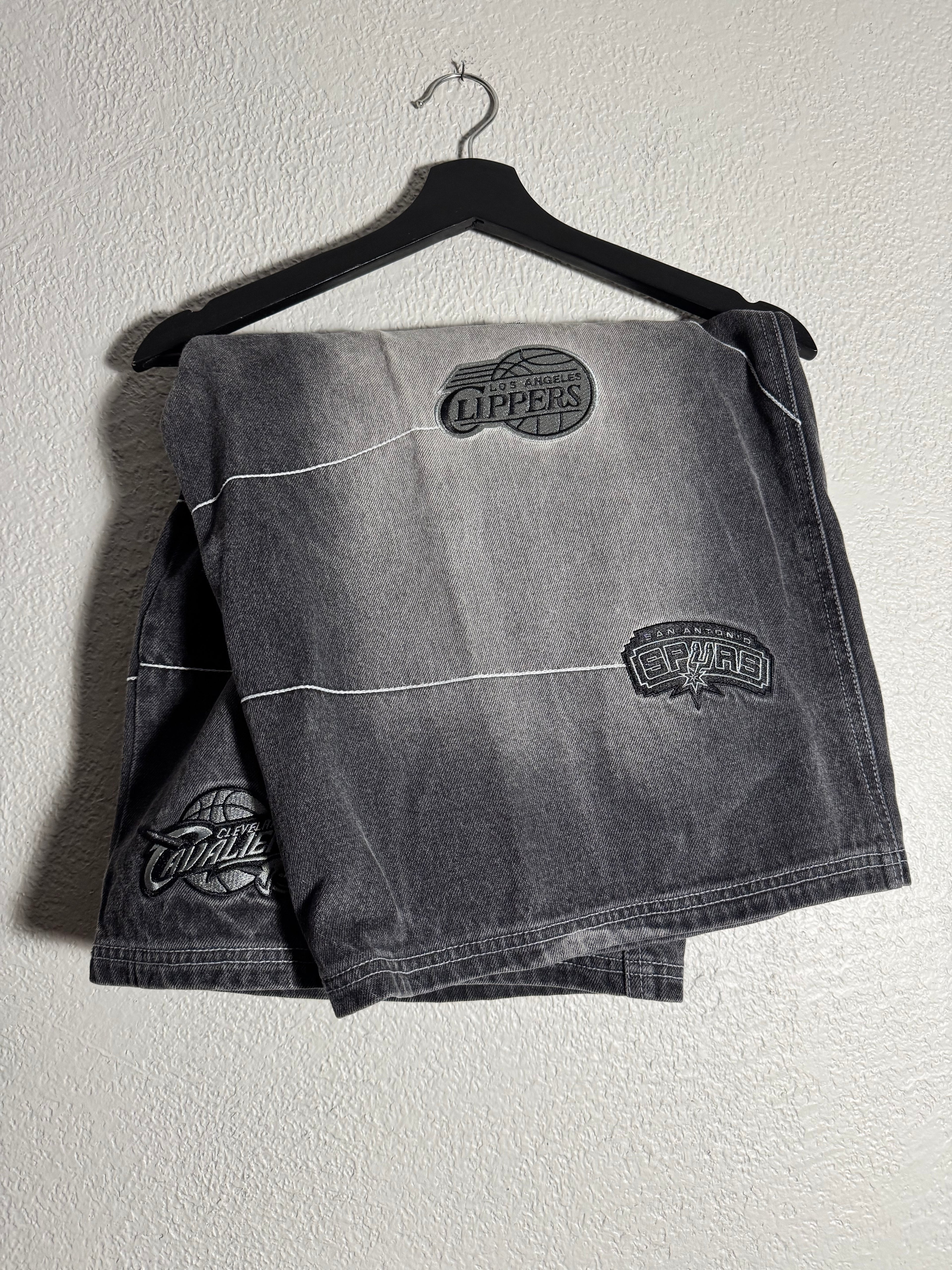 NBA PATCH BAGGY JORTS