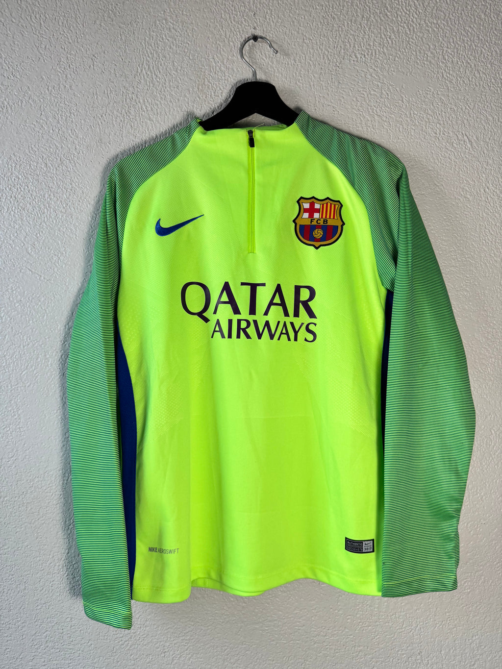 Barcelona Nike 2017 Track Jacket Size Small