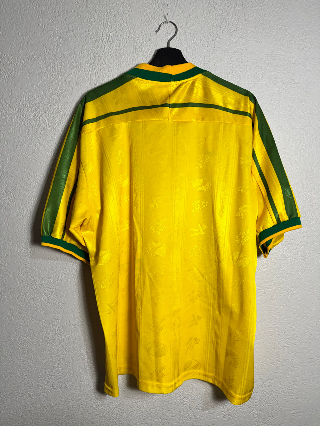 Vintage Mexican BOOT Brasil Jersey Size XL