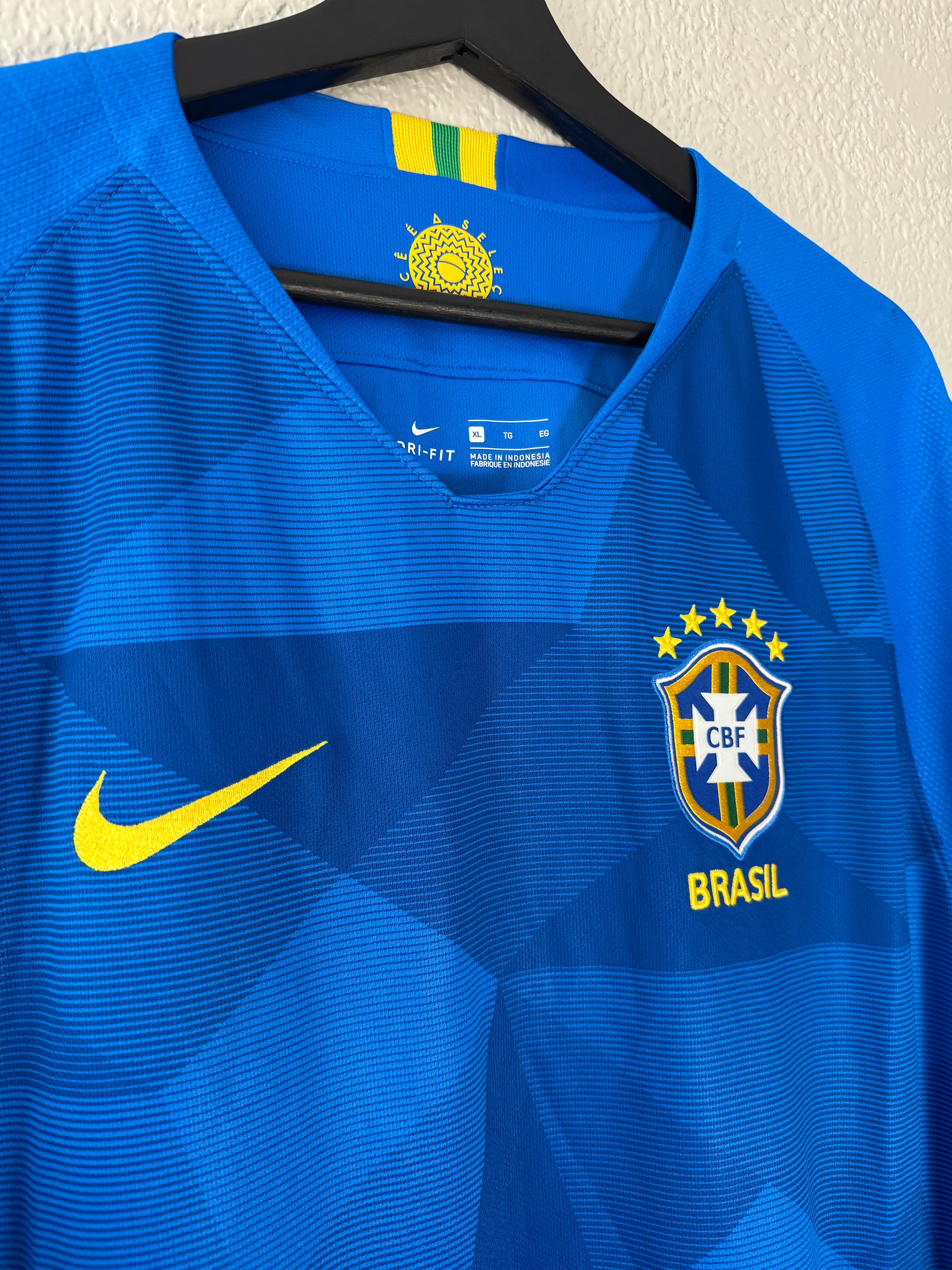 (NEW) Nike Brazil 2018/19 Away Soccer Jersey Size Large