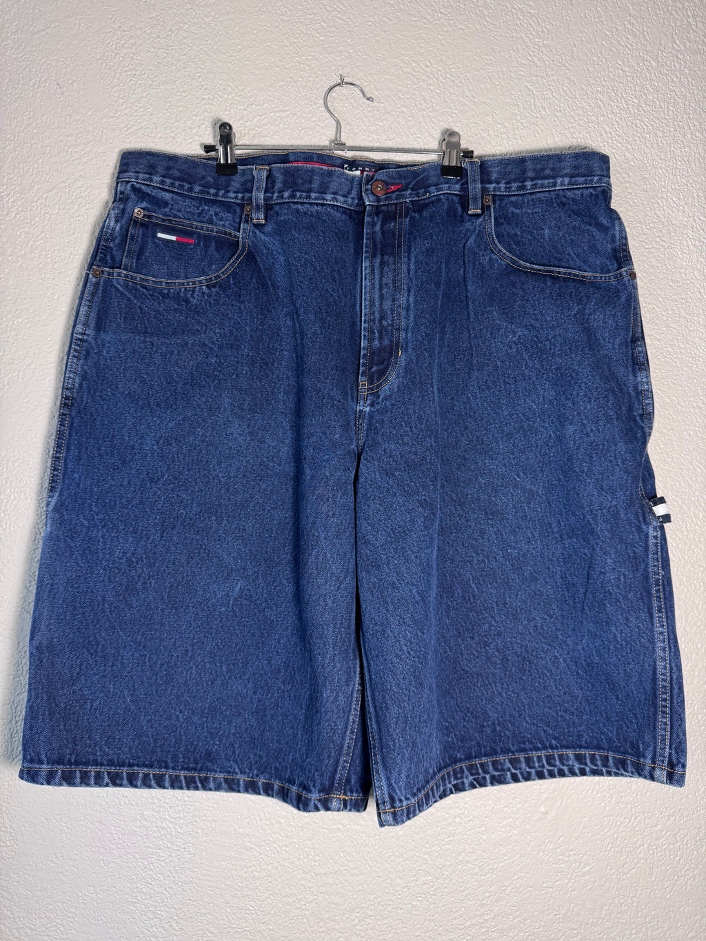 Vtg/Y2K Tommy Hilfiger Baggy Jean Shorts Size 42