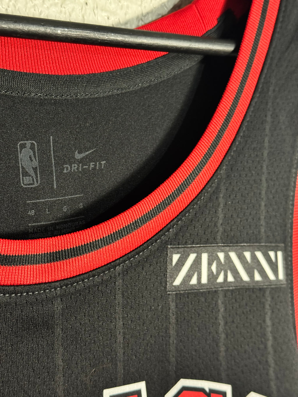 Nike Chicago Bulls Lavine Jersey Size Large