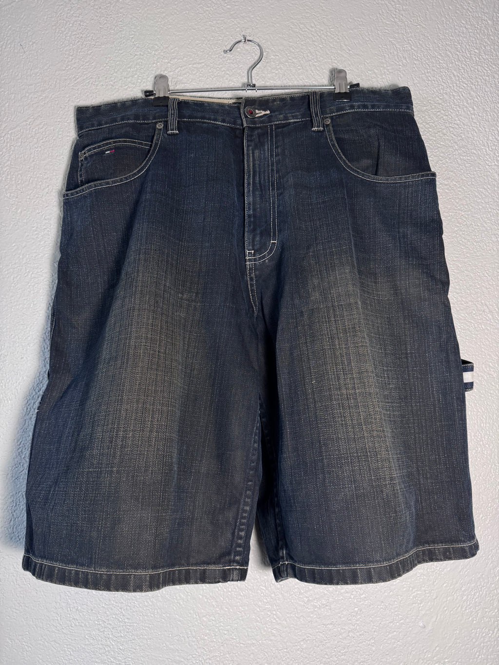 Y2K 2000s Tommy Hilfiger Baggy Shorts Size 33