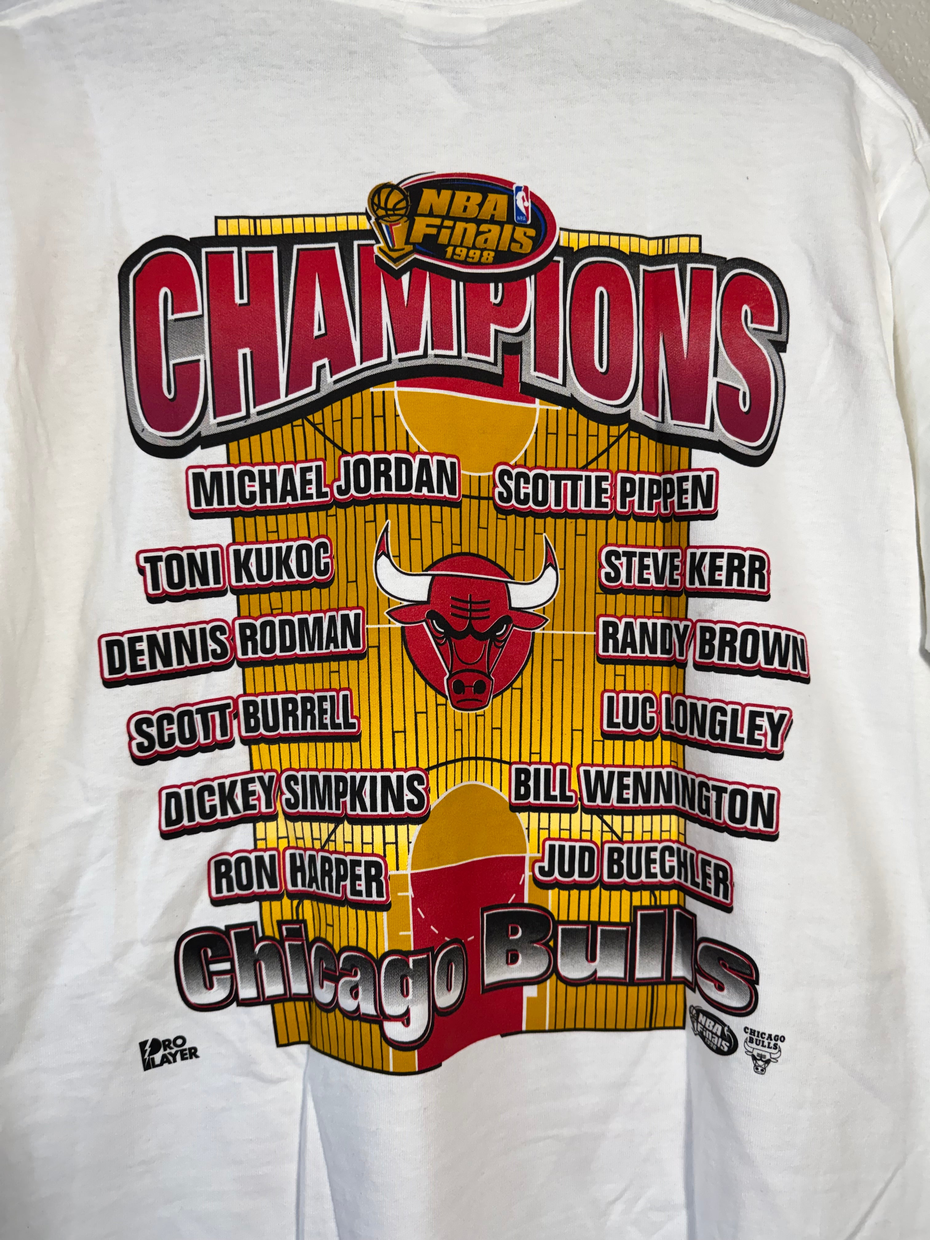 (NEW) Pro Player 1998 Chicago Bulls 6 Time Champions Caricature Shirt Size Medium