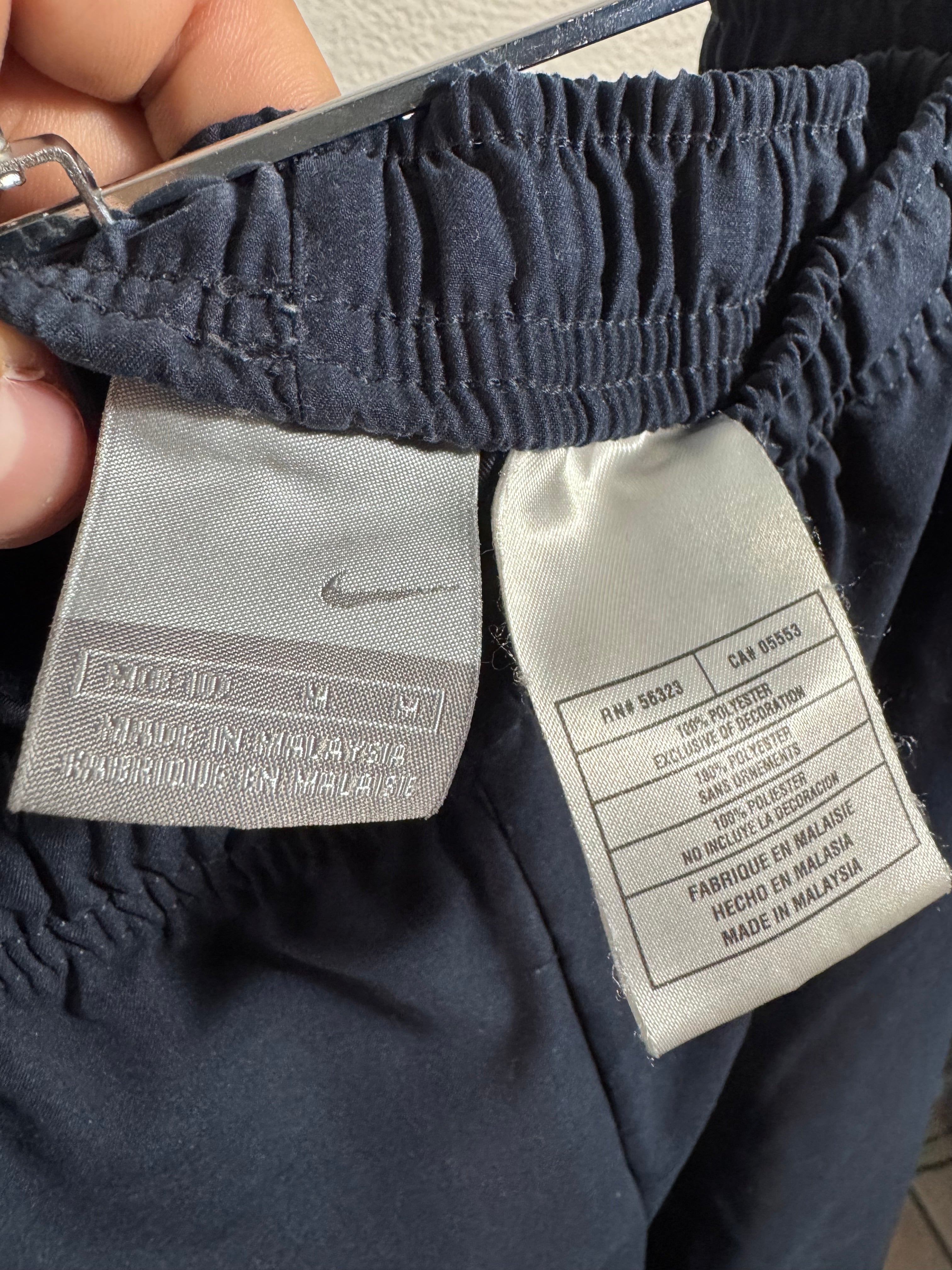 Nike Women Navy/Lavender Size M