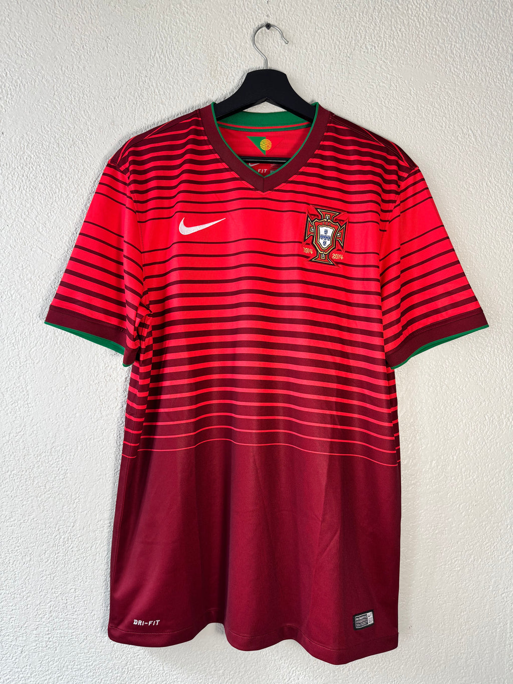 Nike Portugal 2014/15 Home Jersey Size Large