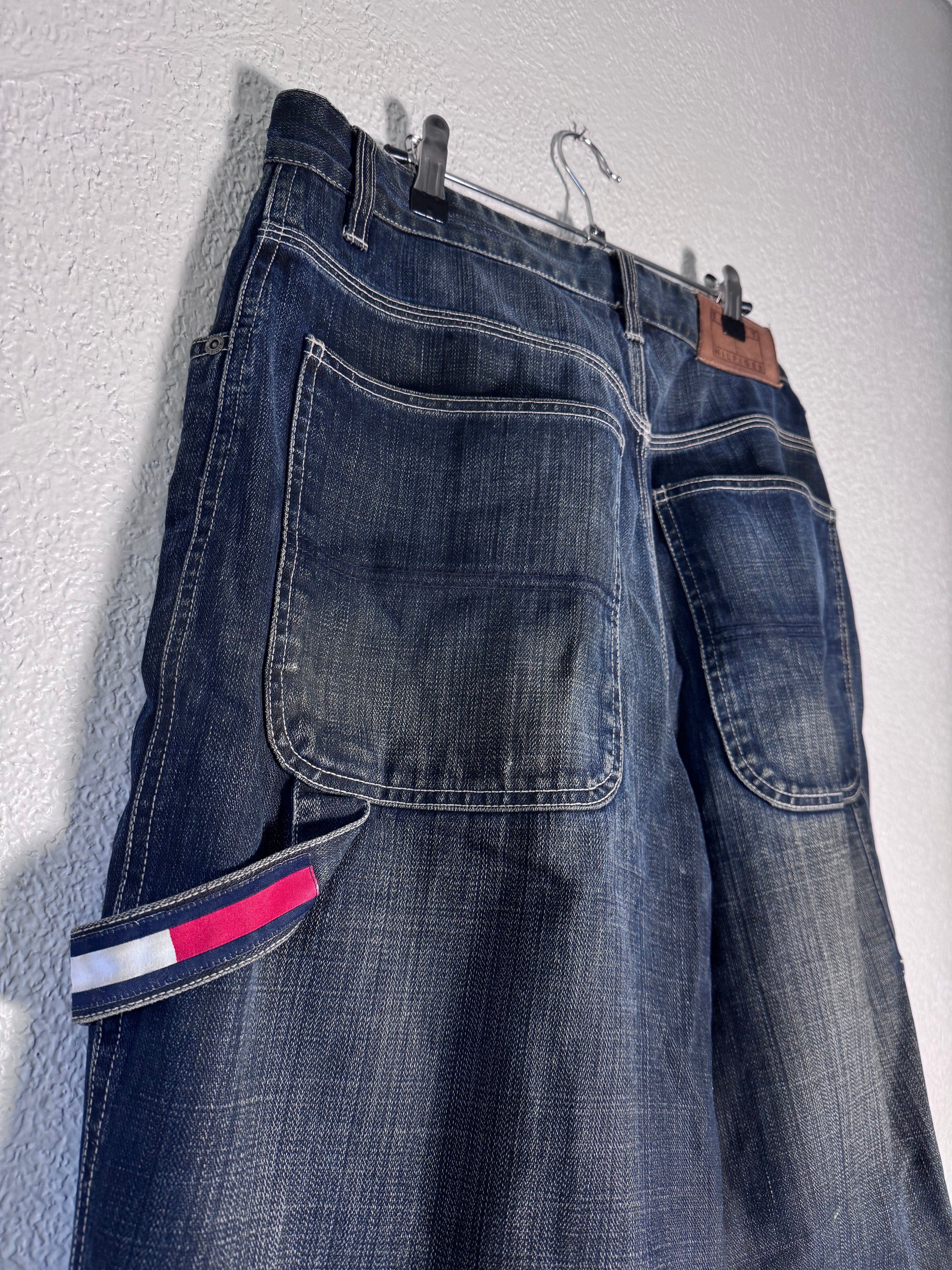 Y2K 2000s Tommy Hilfiger Baggy Shorts Size 33