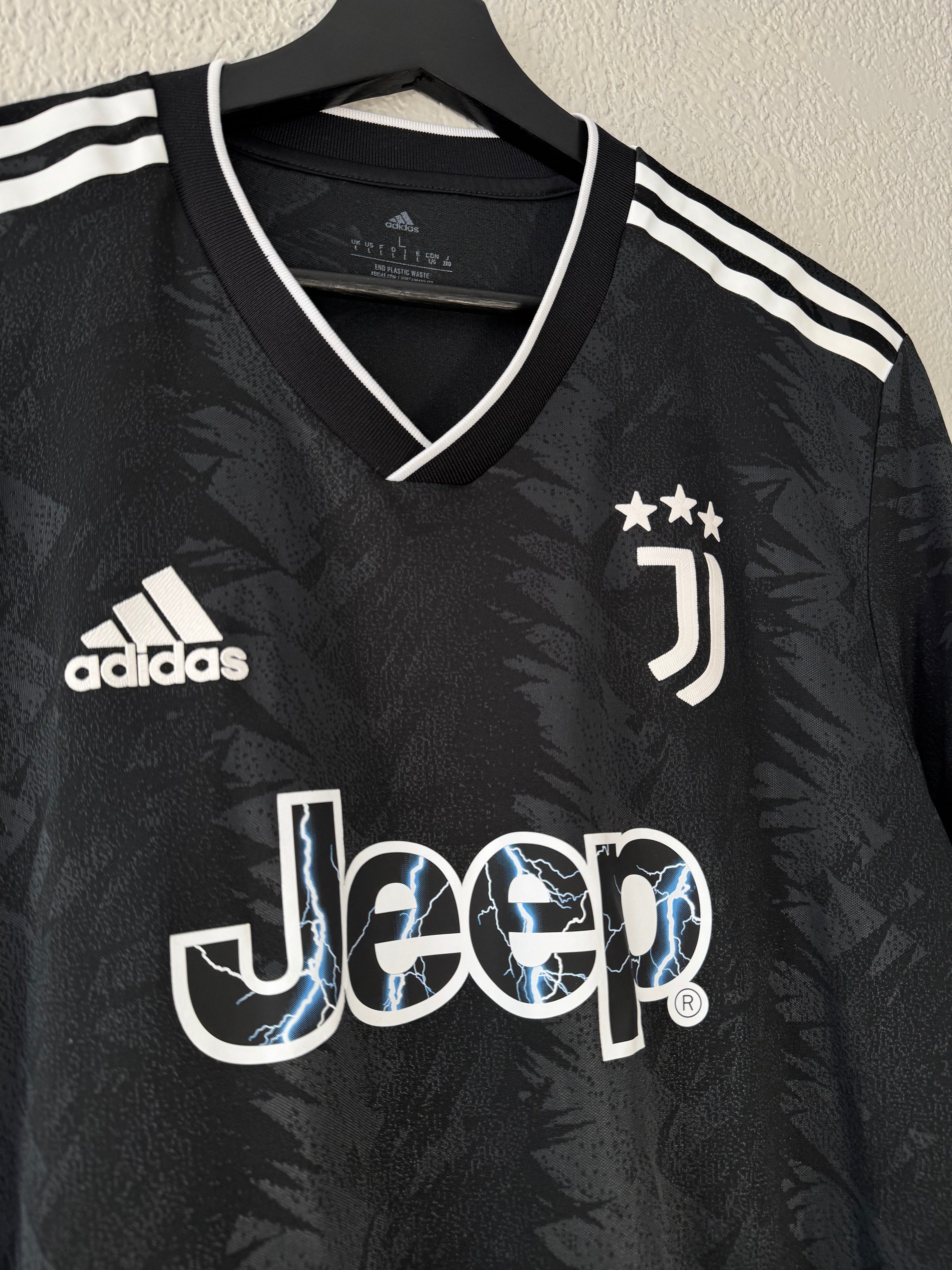 Adidas Juventus 2022/23 Away Jersey Size Large