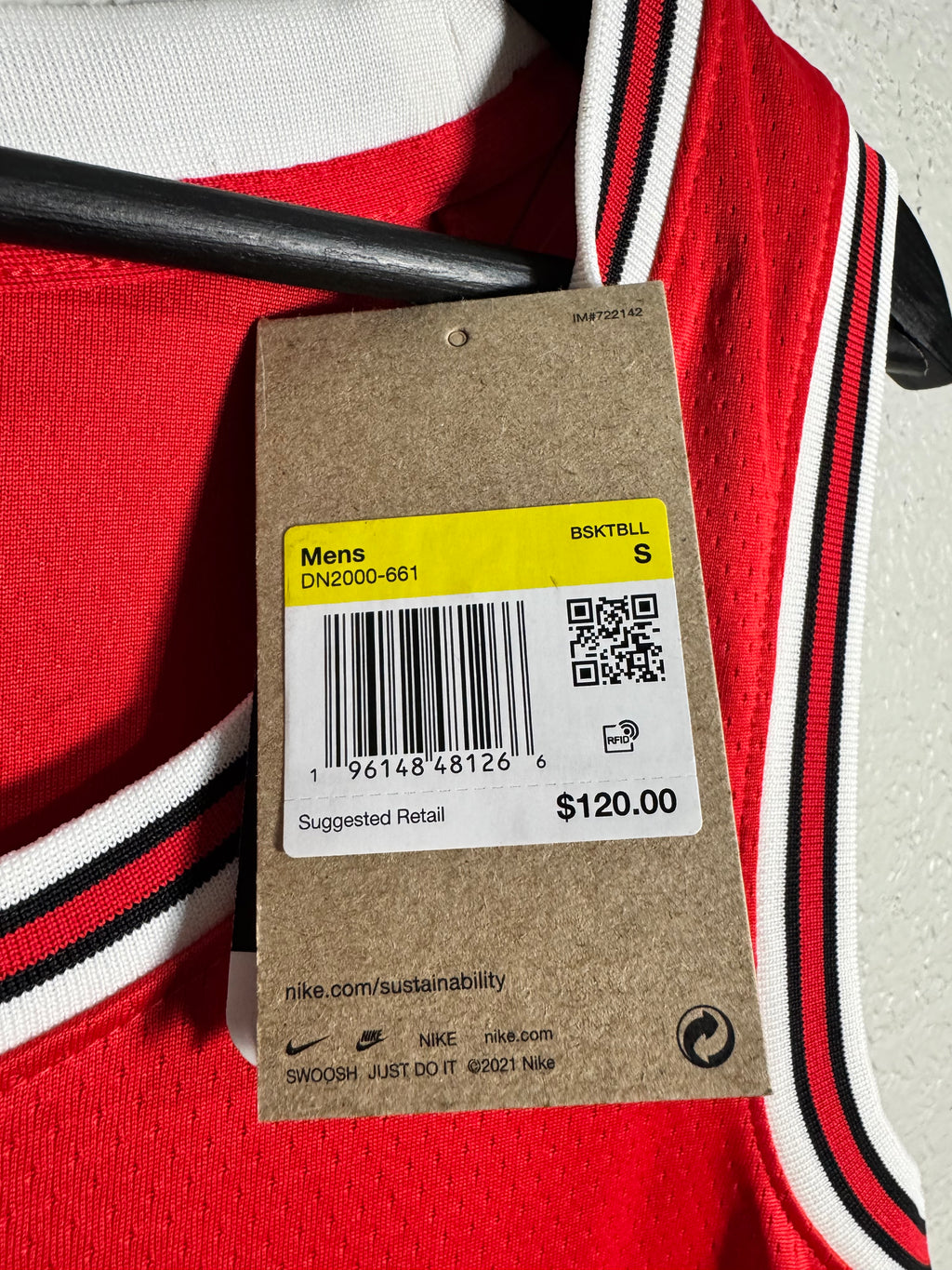 (NEW) Nike Chicago Bulls Caruso Size Small