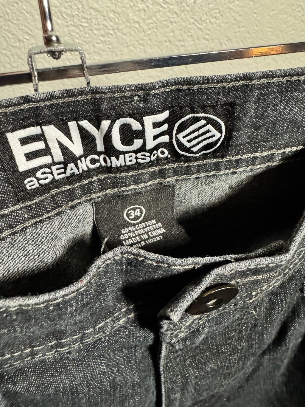 Y2K Baggy Enyce Shorts Size 34