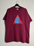 Nike ACG Graphic T-Shirt Dark Beetroot/Habanero Red/Blue Size M
