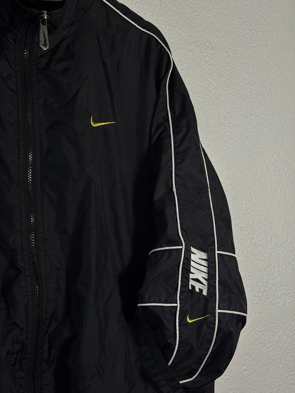 Nike 90s Black/Yellow Windbreaker Jacket
