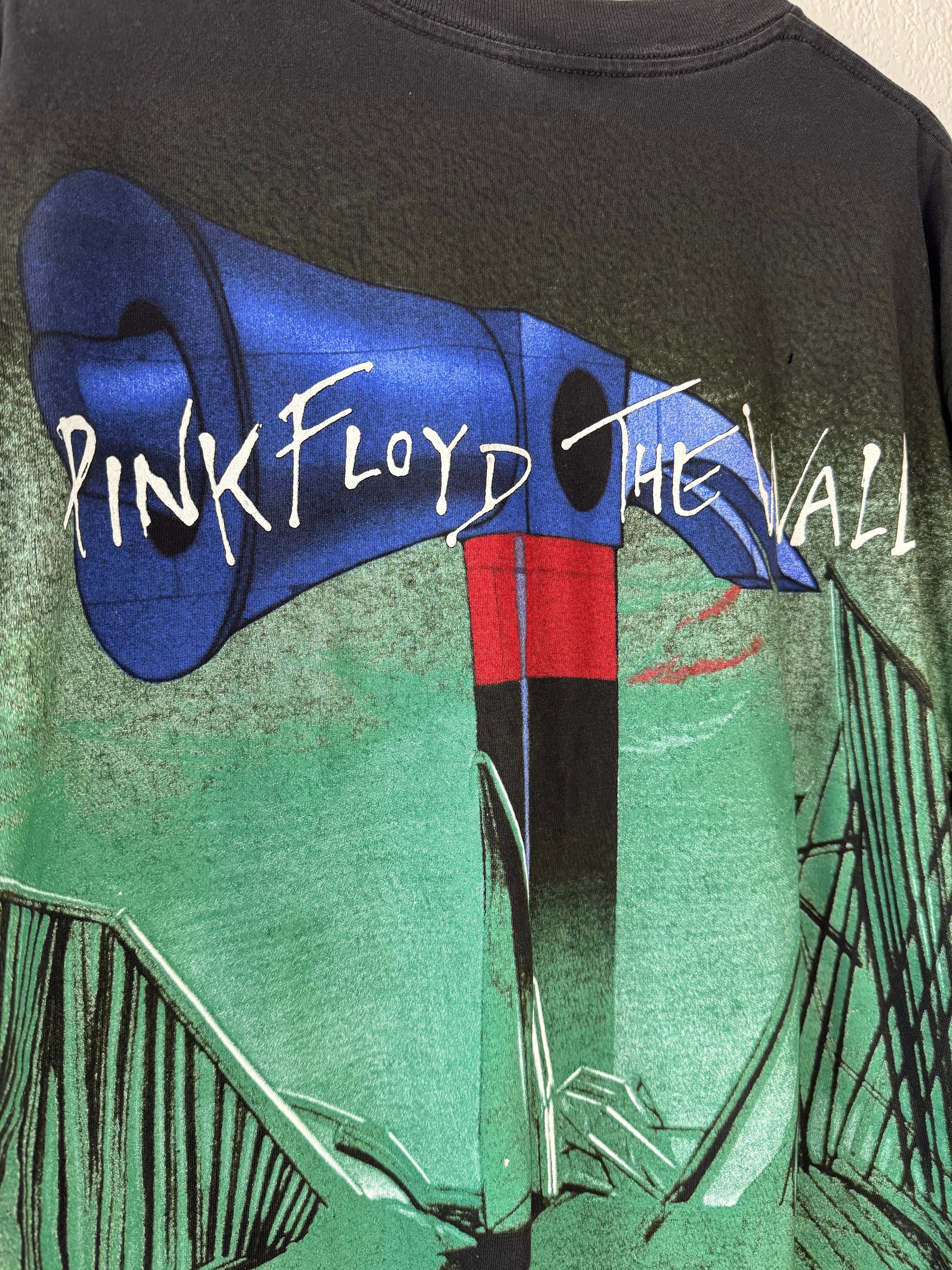 Vintage 90's Pink Floyd The Wall All Over Print T Men’s Size L Winterland