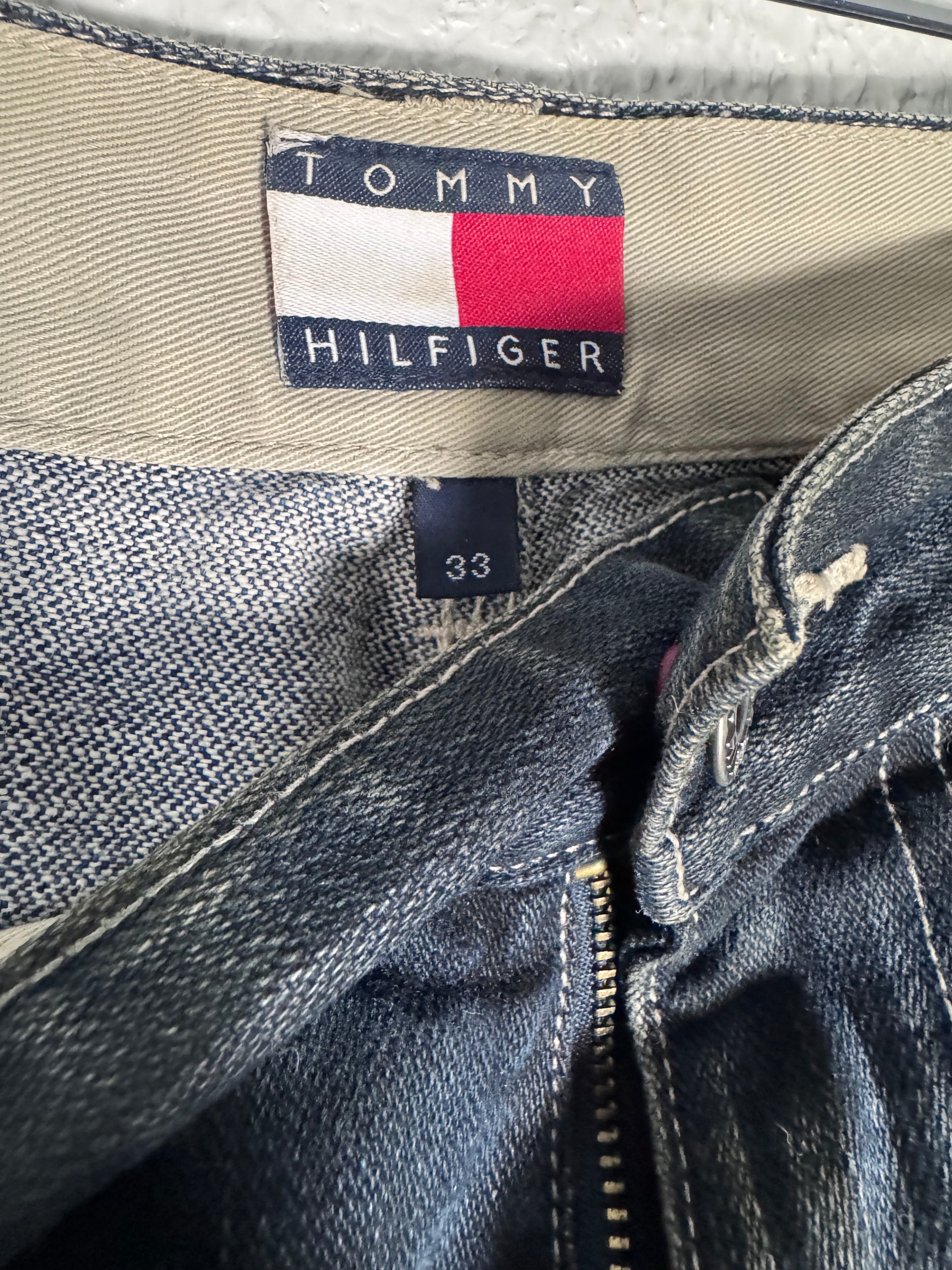 Y2K 2000s Tommy Hilfiger Baggy Shorts Size 33