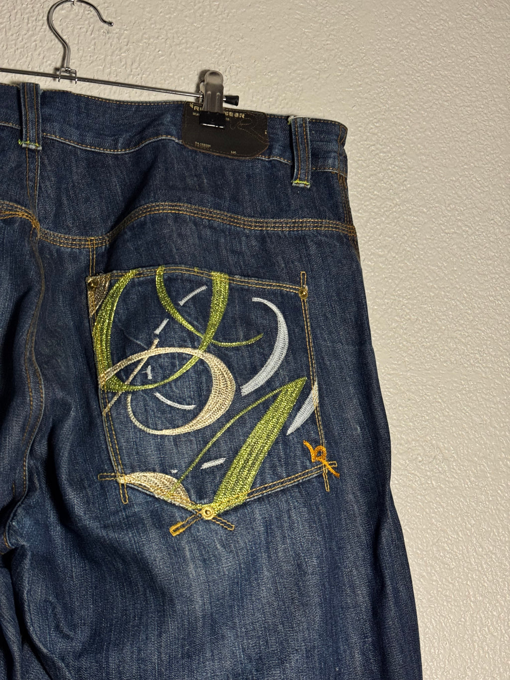 Y2K Baggy Rocawear Jeans Size 40