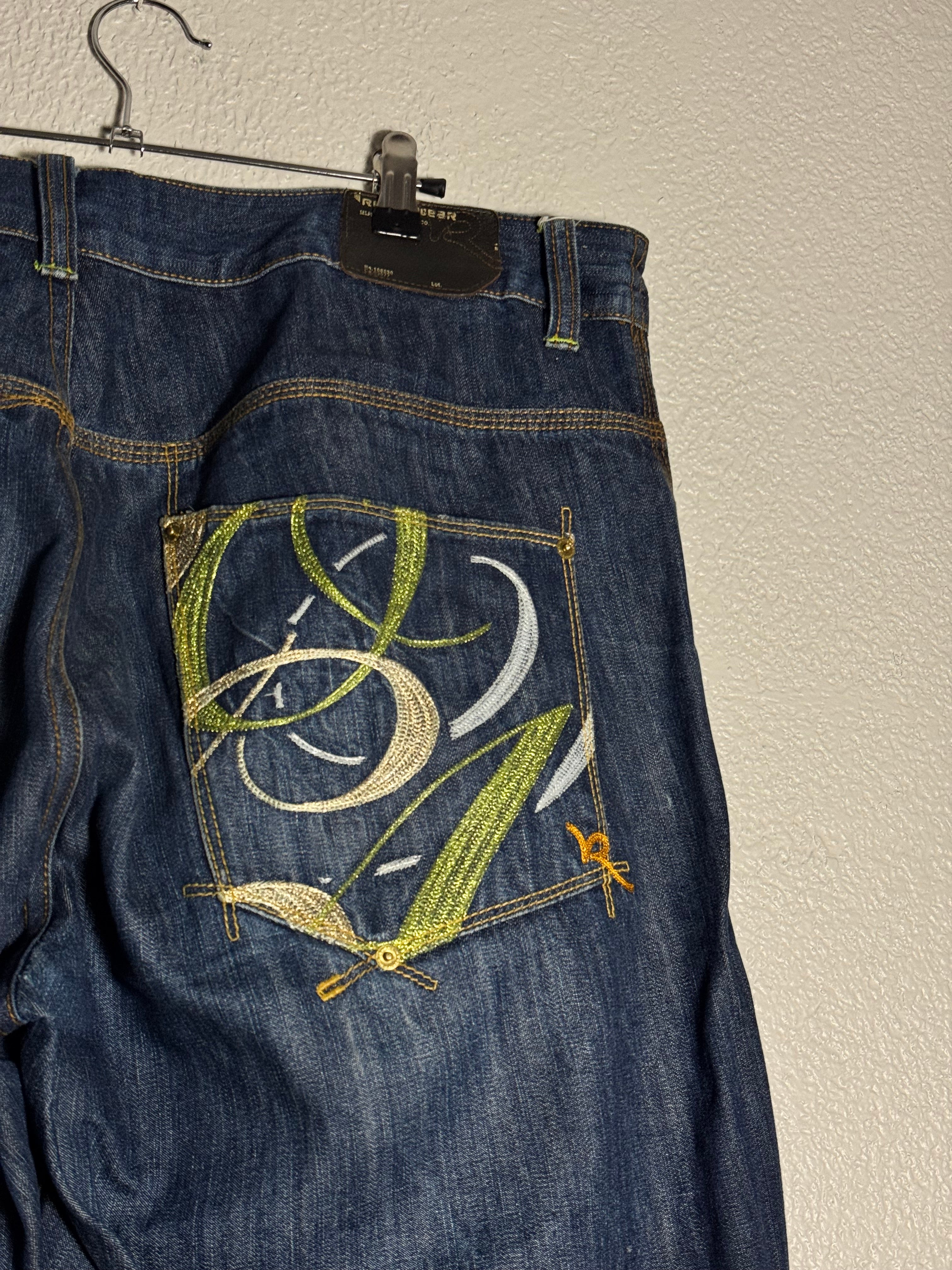 Y2K Baggy Rocawear Jeans Size 40