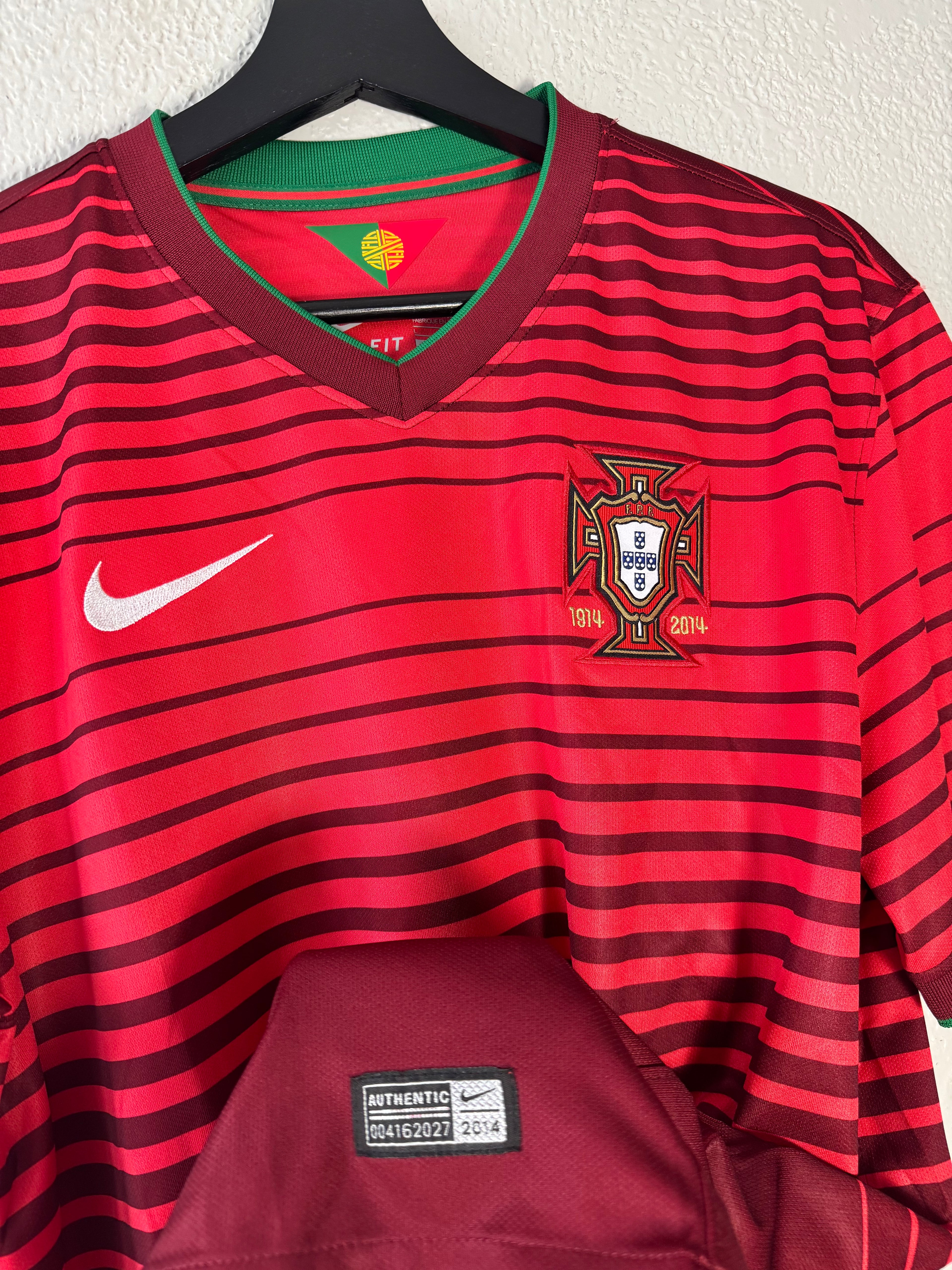 Nike Portugal 2014/15 Home Jersey Size Large