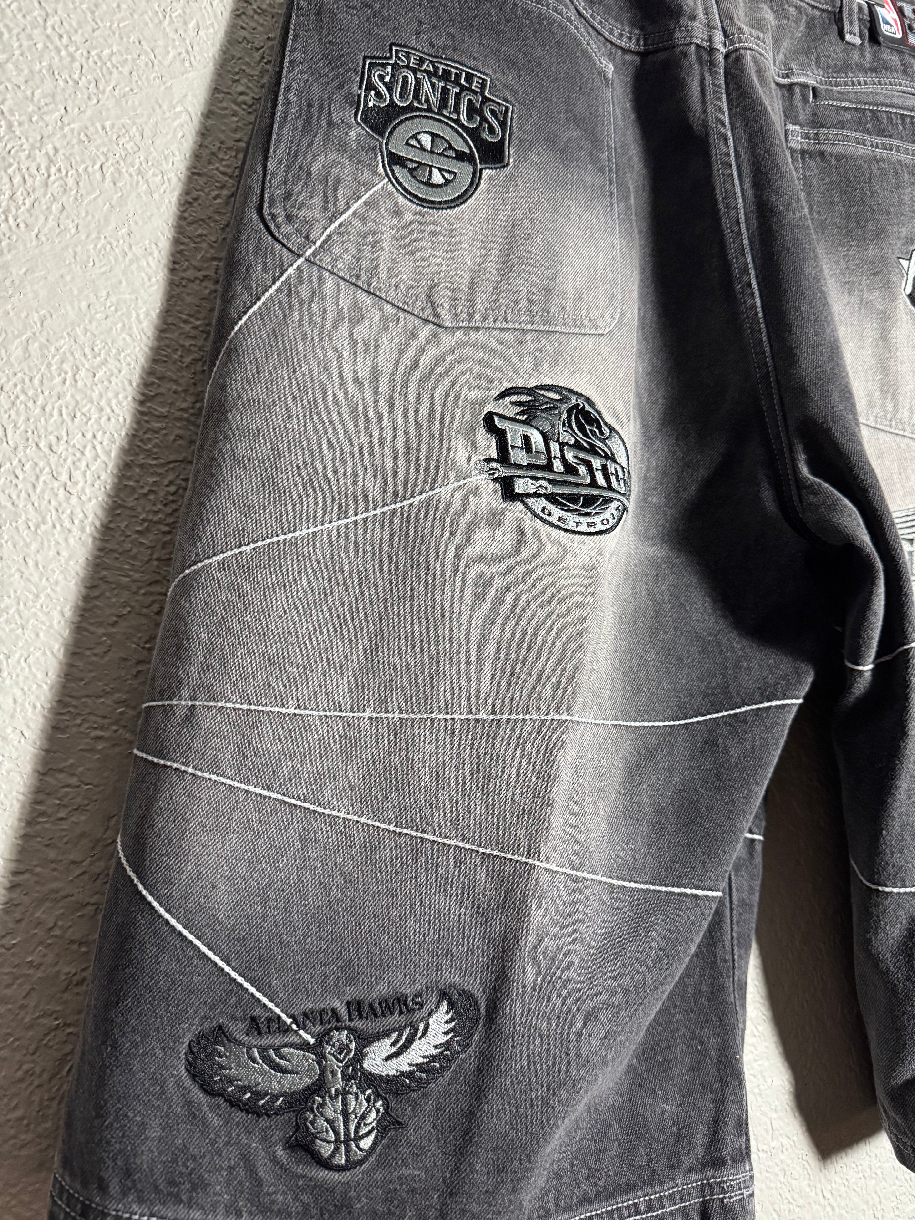 NBA PATCH BAGGY JORTS