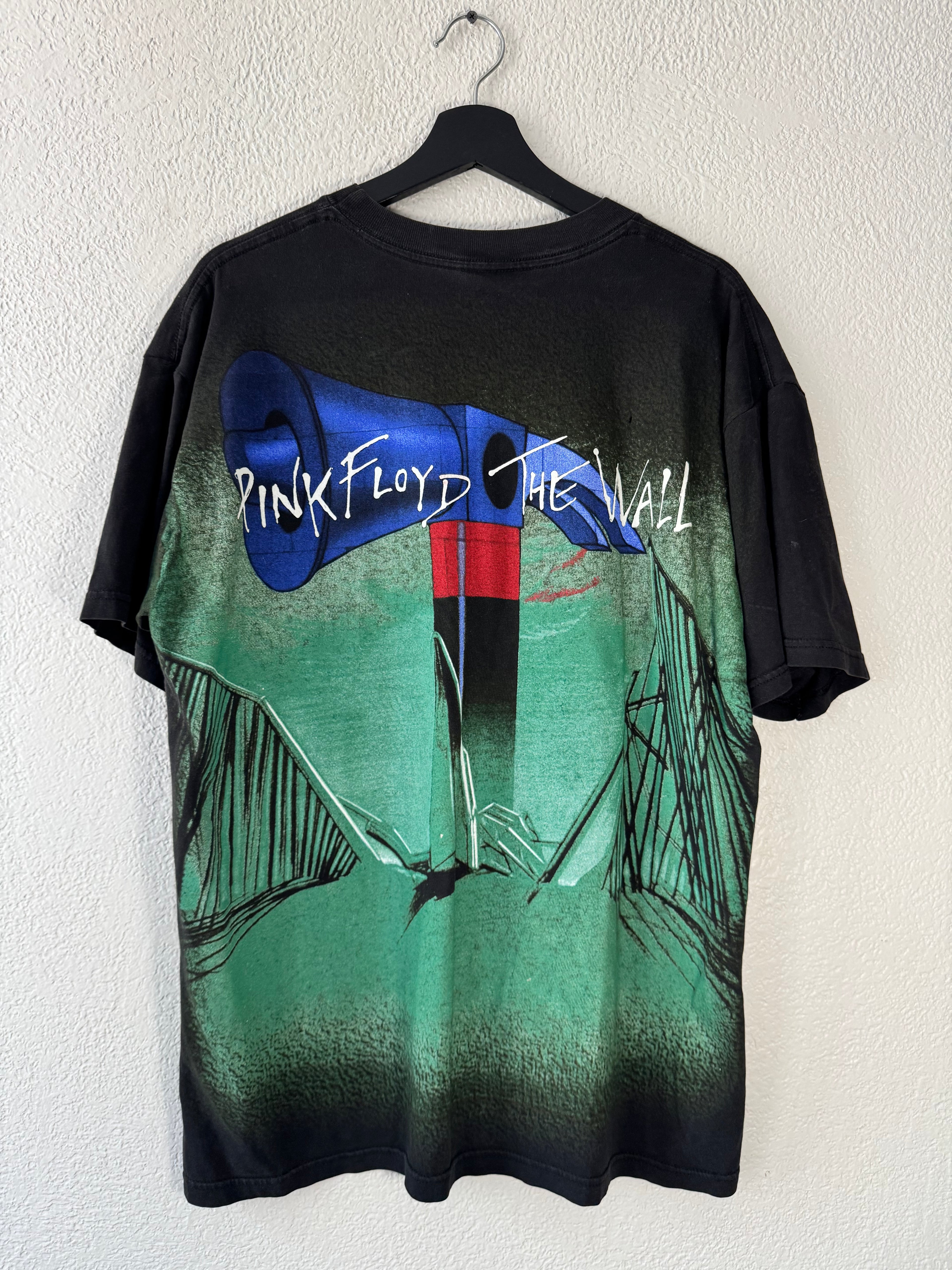 Vintage 90's Pink Floyd The Wall All Over Print T Men’s Size L Winterland