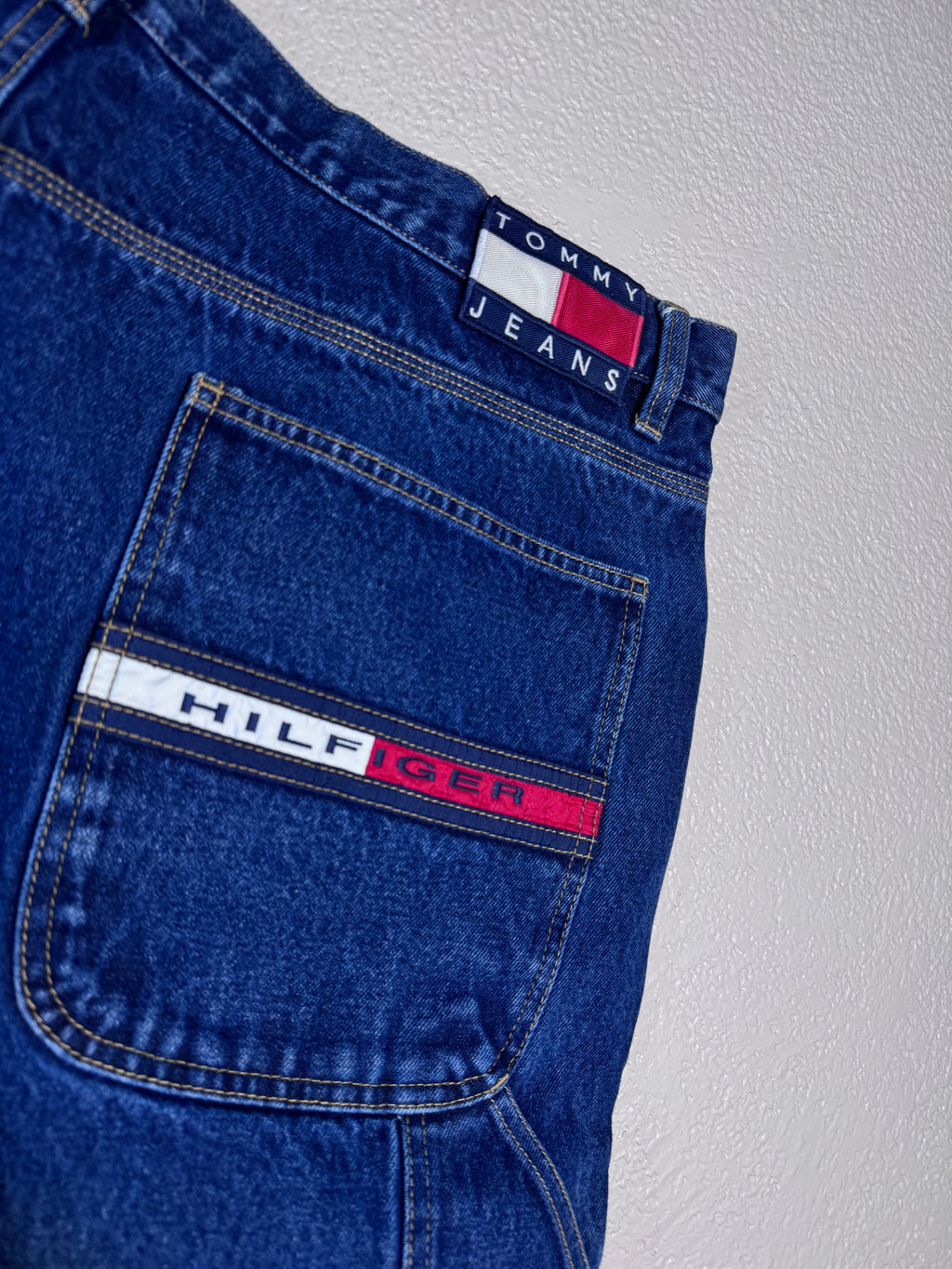 Vtg/Y2K Tommy Hilfiger Baggy Jean Shorts Size 42