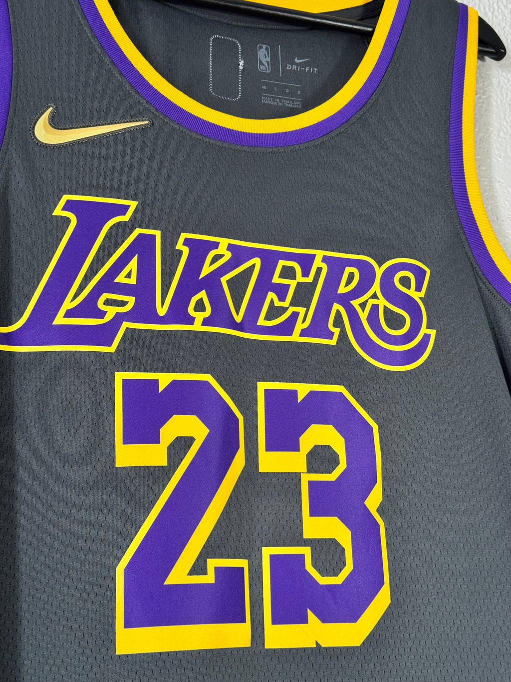 Los Angeles Lakers LeBron James Earned Edition Swingman Jersey Size Large