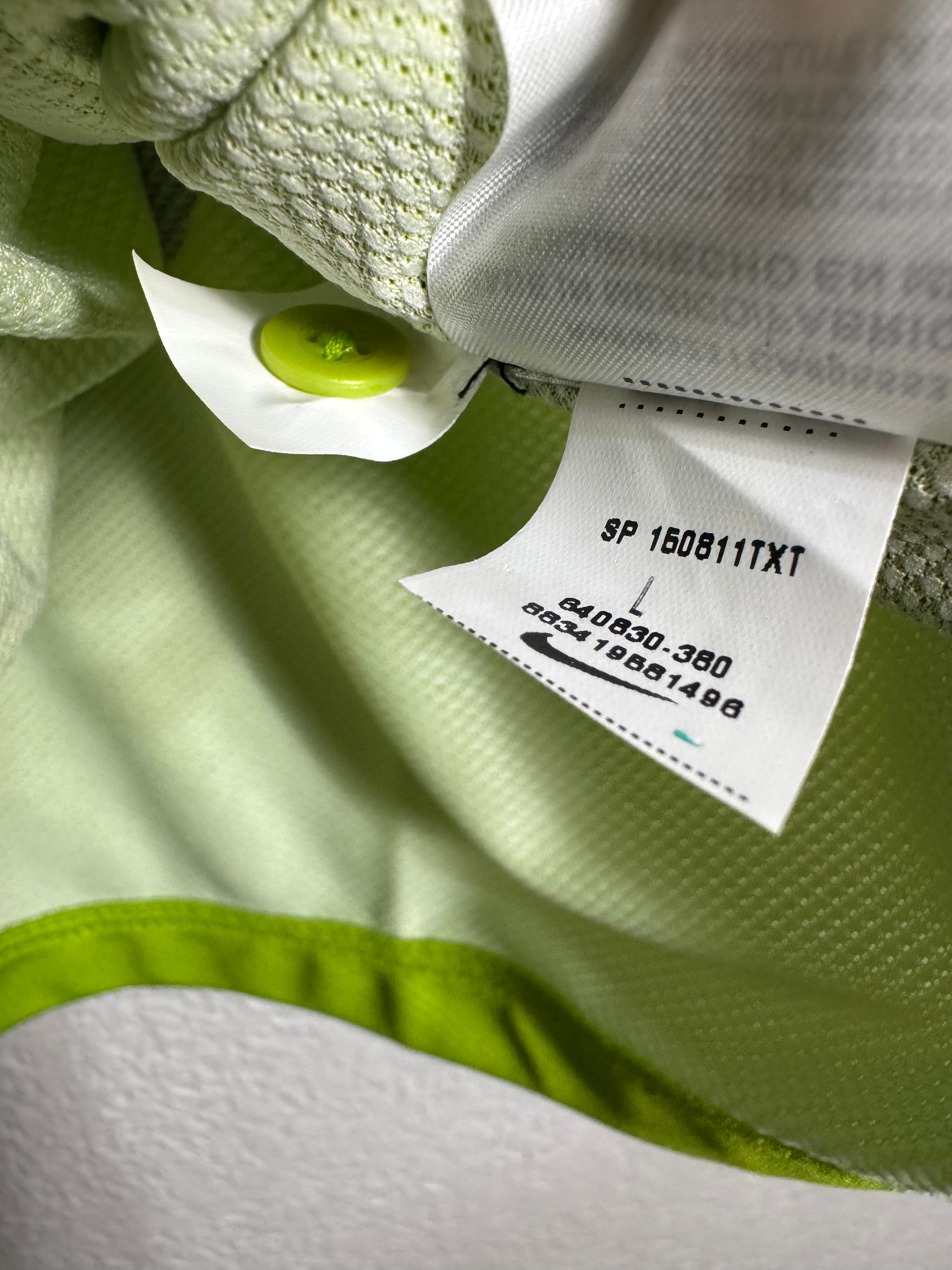 (NEW) NIKE CLUB AMERICA 2015/16 JERSEY SIZE LARGE