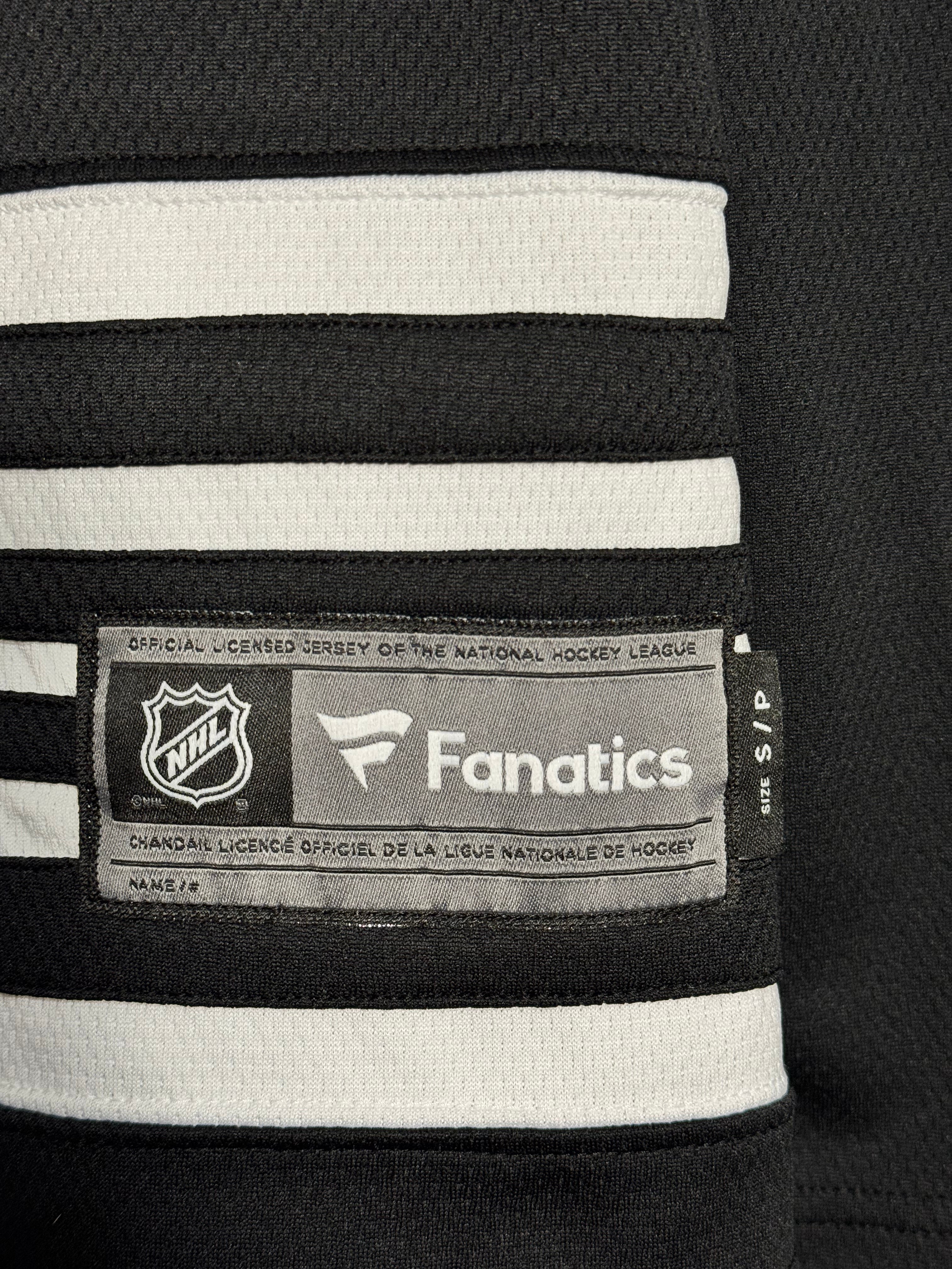 Adidas 2019 Chicago Blackhawks Winter Classic | Jonathan Toews Captain Size Small