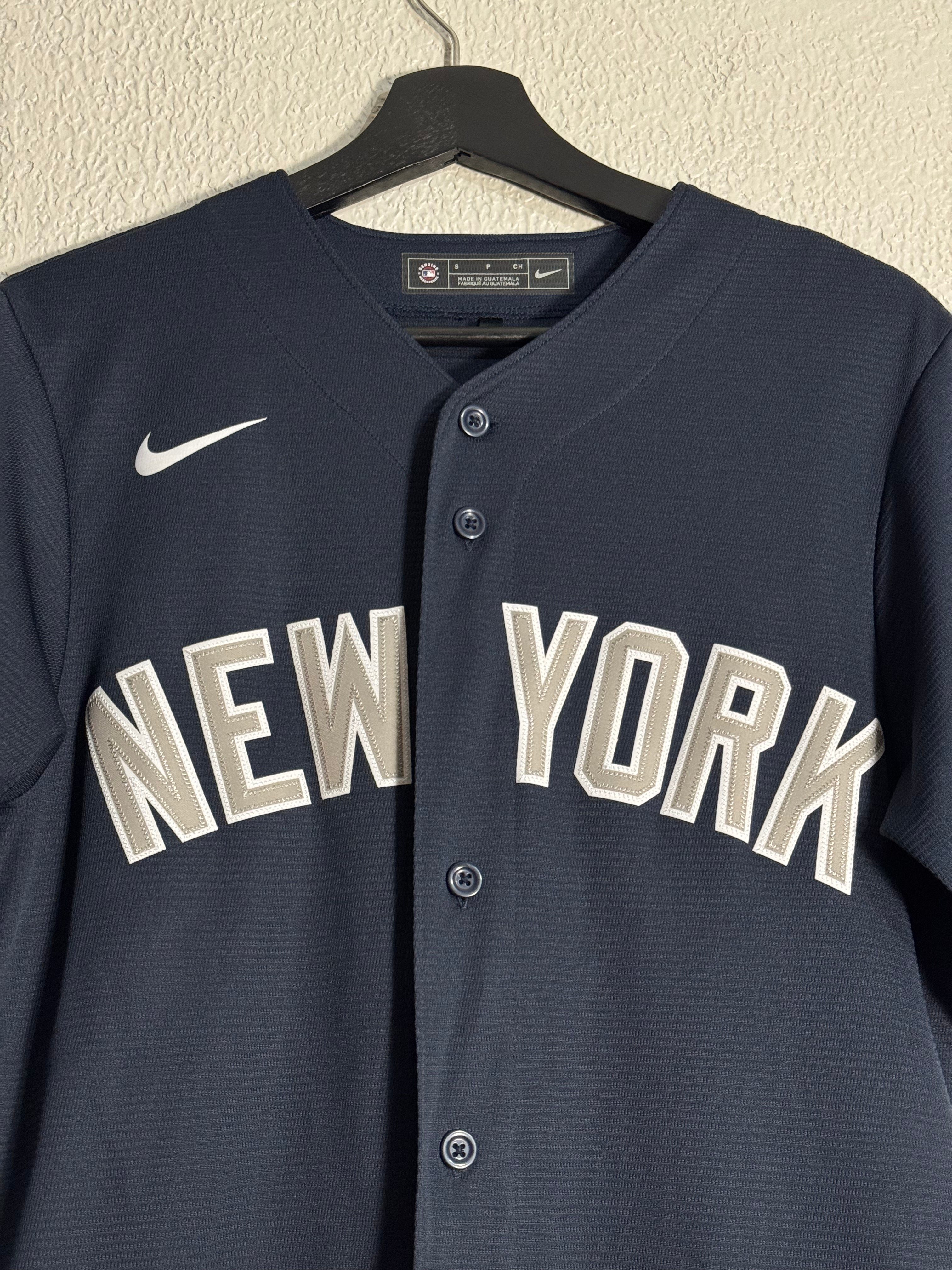 Nike Aaron Judge New York Yankees Blue Jersey Size Small