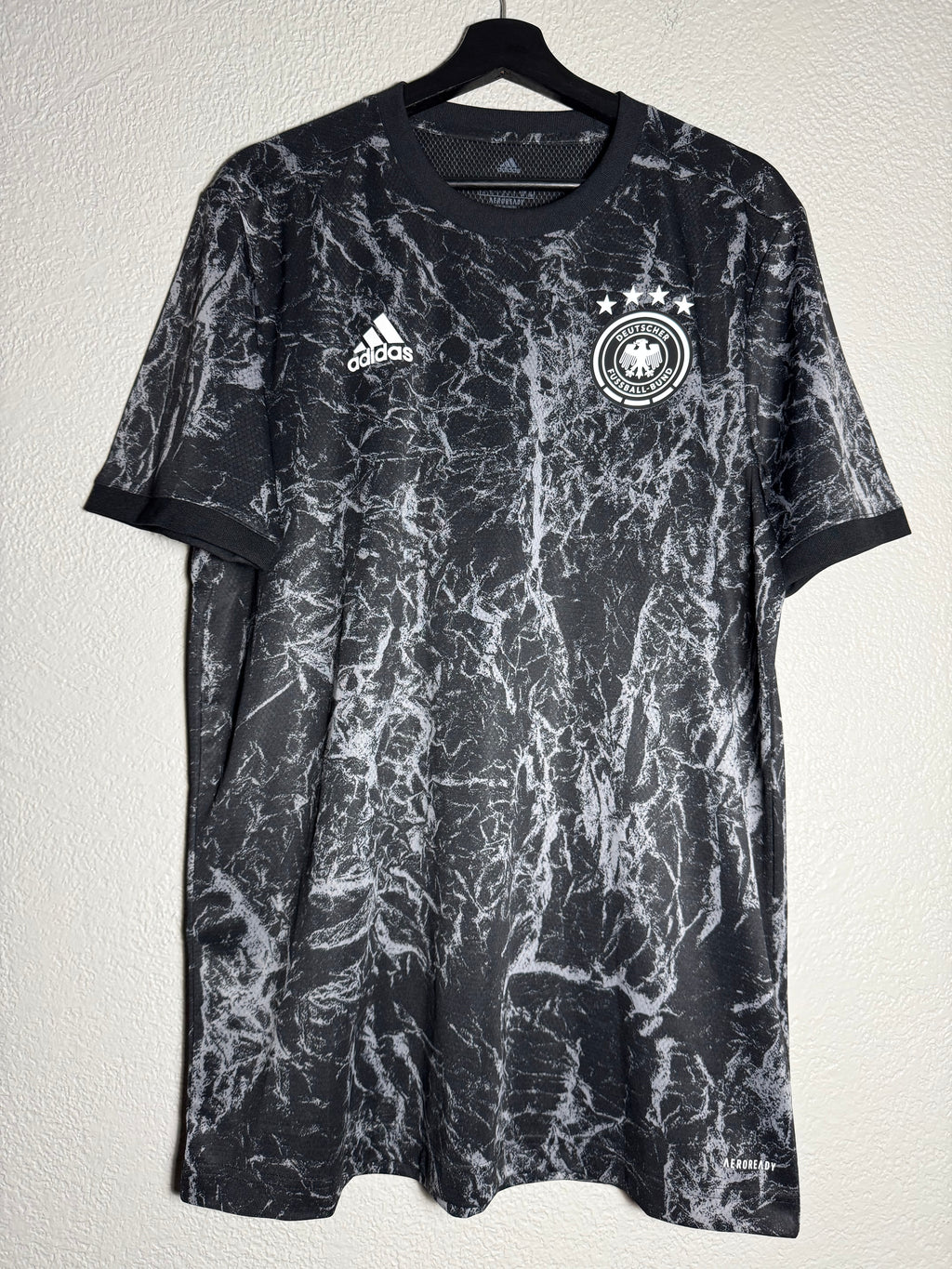 GERMANY NATIONAL TEAM 2019/2020 TRAINING FOOTBALL SHIRT ADIDAS SIZE Large