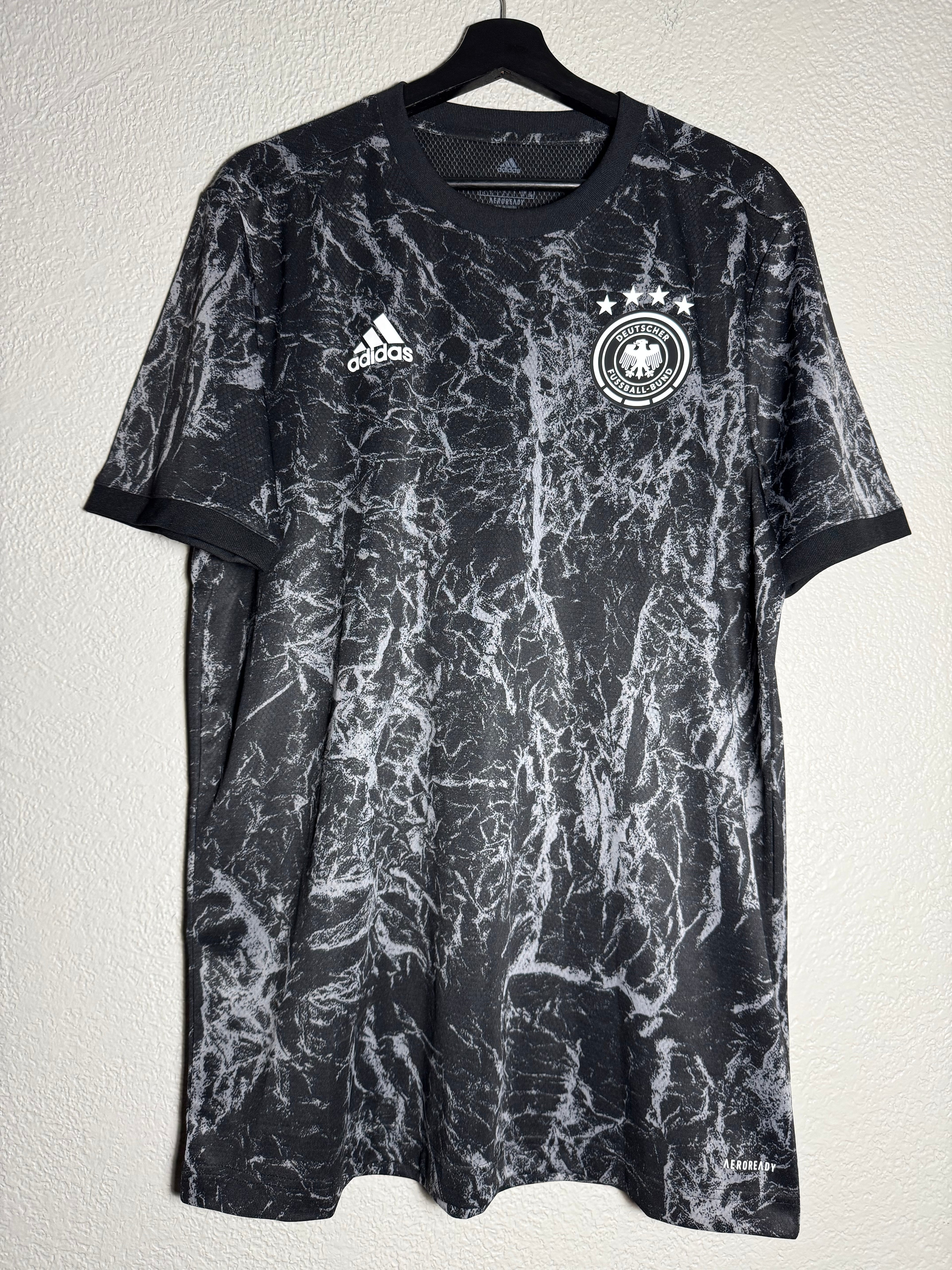 GERMANY NATIONAL TEAM 2019/2020 TRAINING FOOTBALL SHIRT ADIDAS SIZE Large