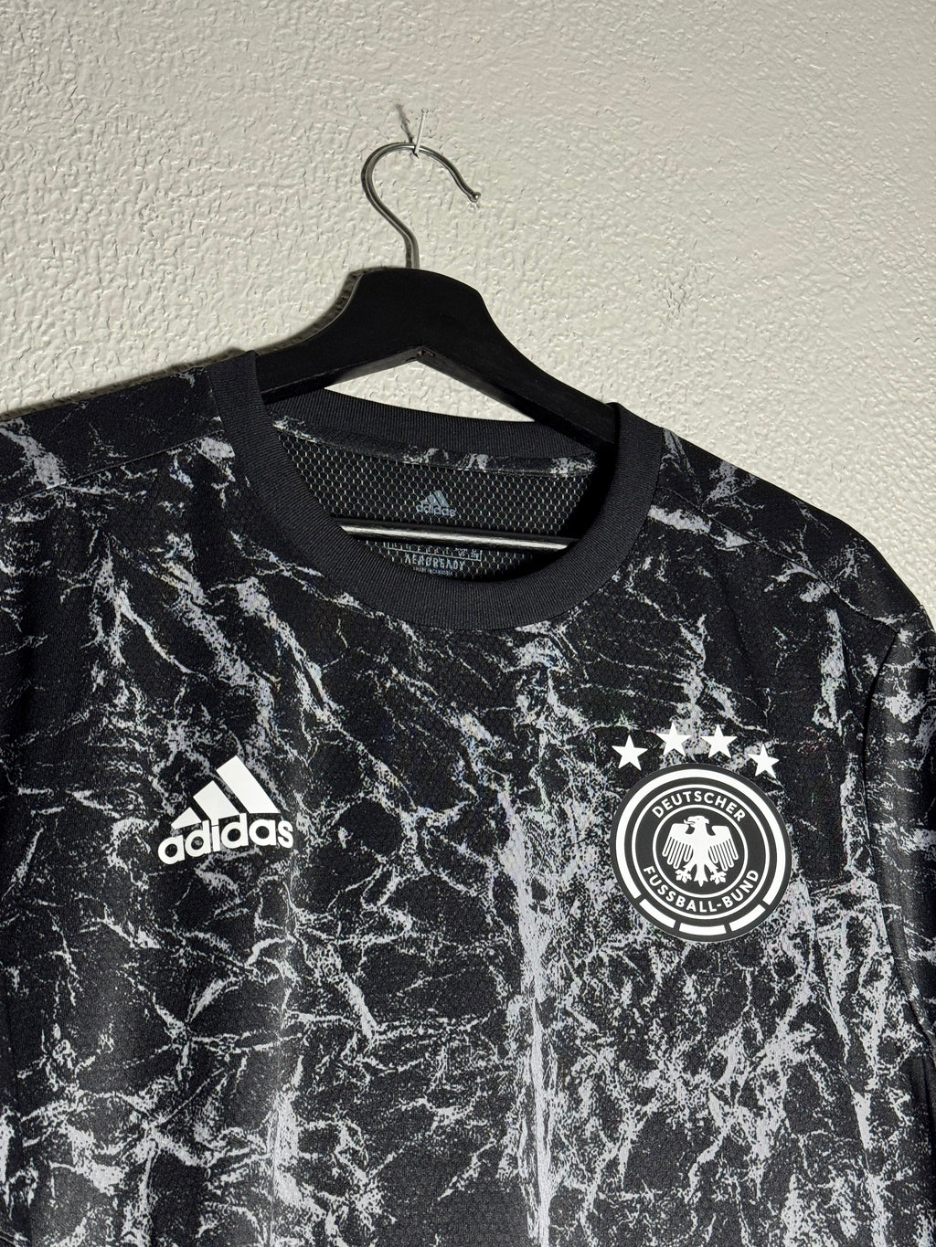 GERMANY NATIONAL TEAM 2019/2020 TRAINING FOOTBALL SHIRT ADIDAS SIZE Large