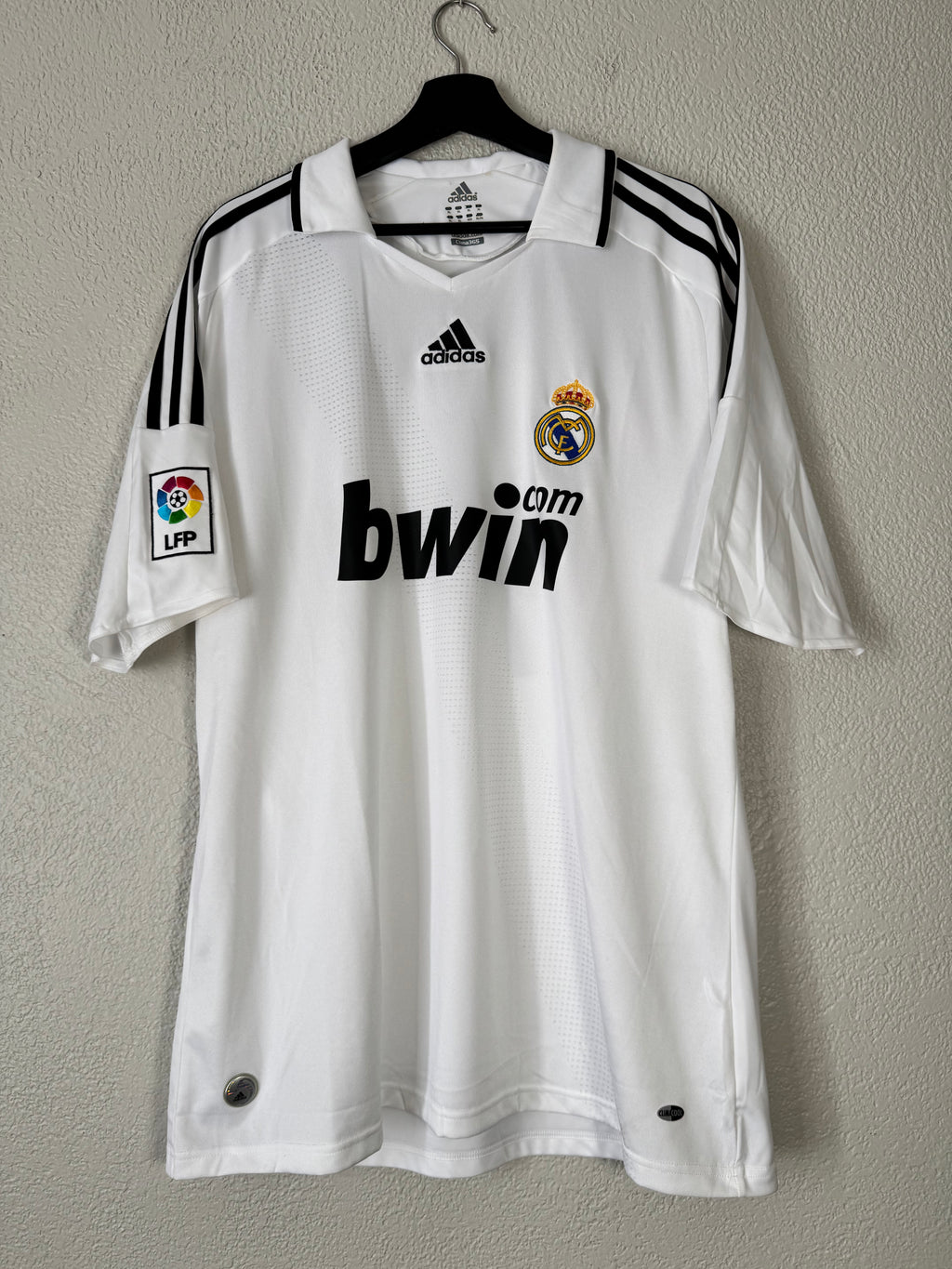 Real Madrid Adidas 2009/10 CR7 Jersey Size XL