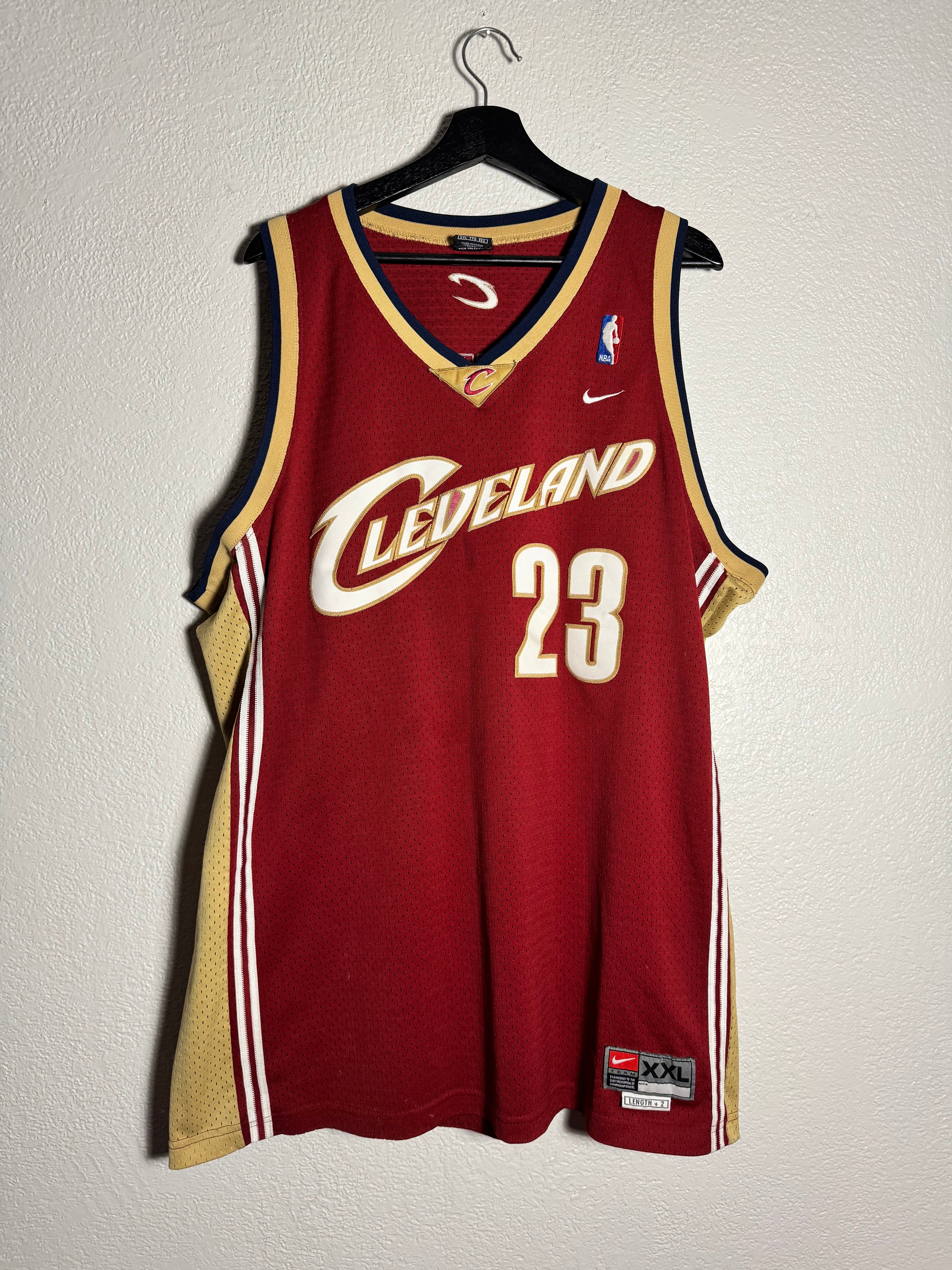 Vintage Y2K Nike LeBron James Cleveland Cavaliers Jersey Size XXL