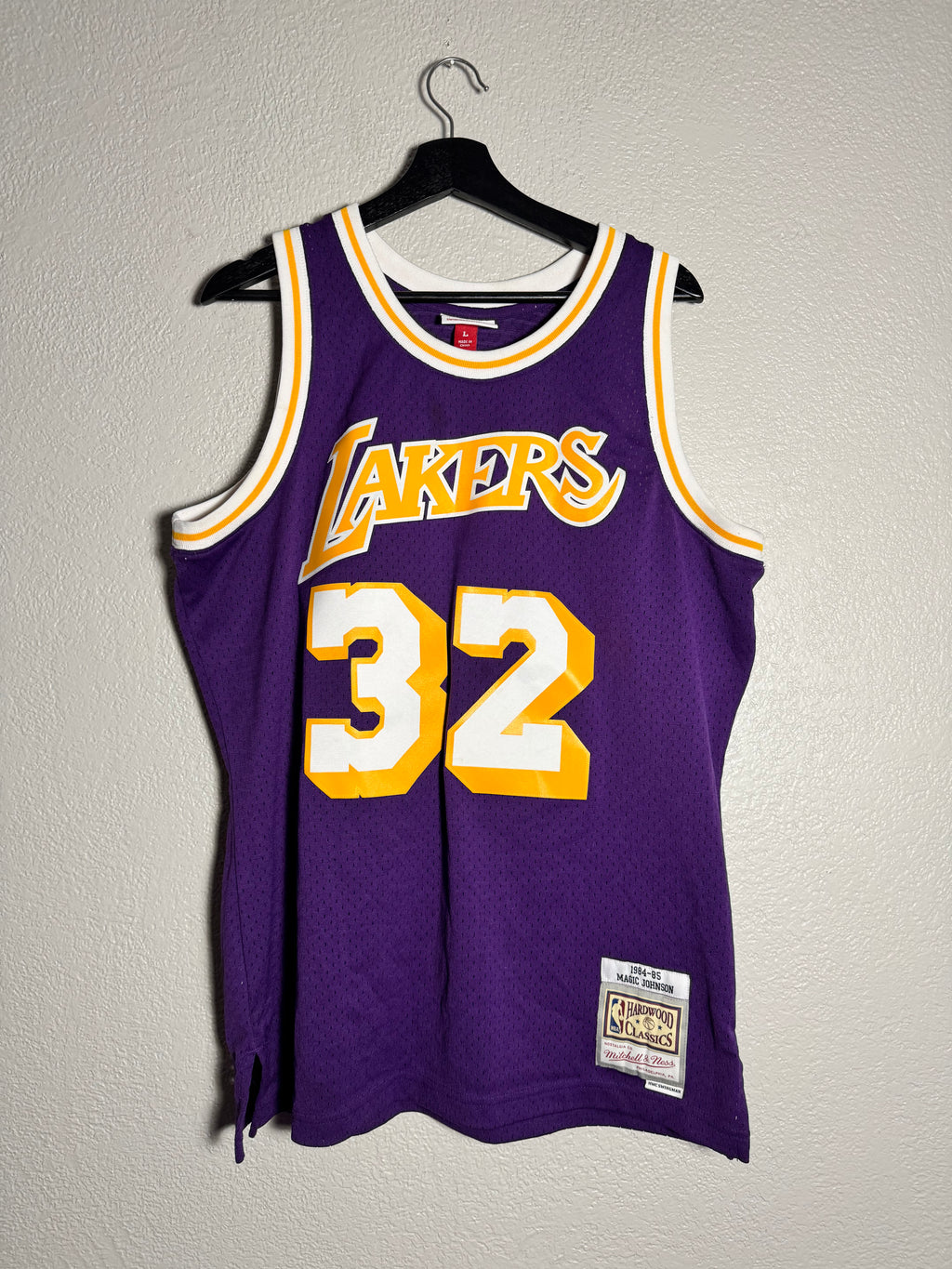 Mitchell & Ness Magic Johnson #32 Los Angeles Lakers Jersey 84-85 Size  Large