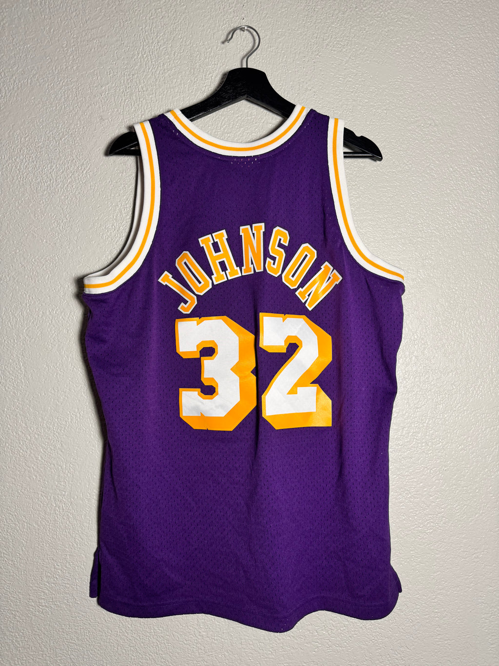 Mitchell & Ness Magic Johnson #32 Los Angeles Lakers Jersey 84-85 Size  Large