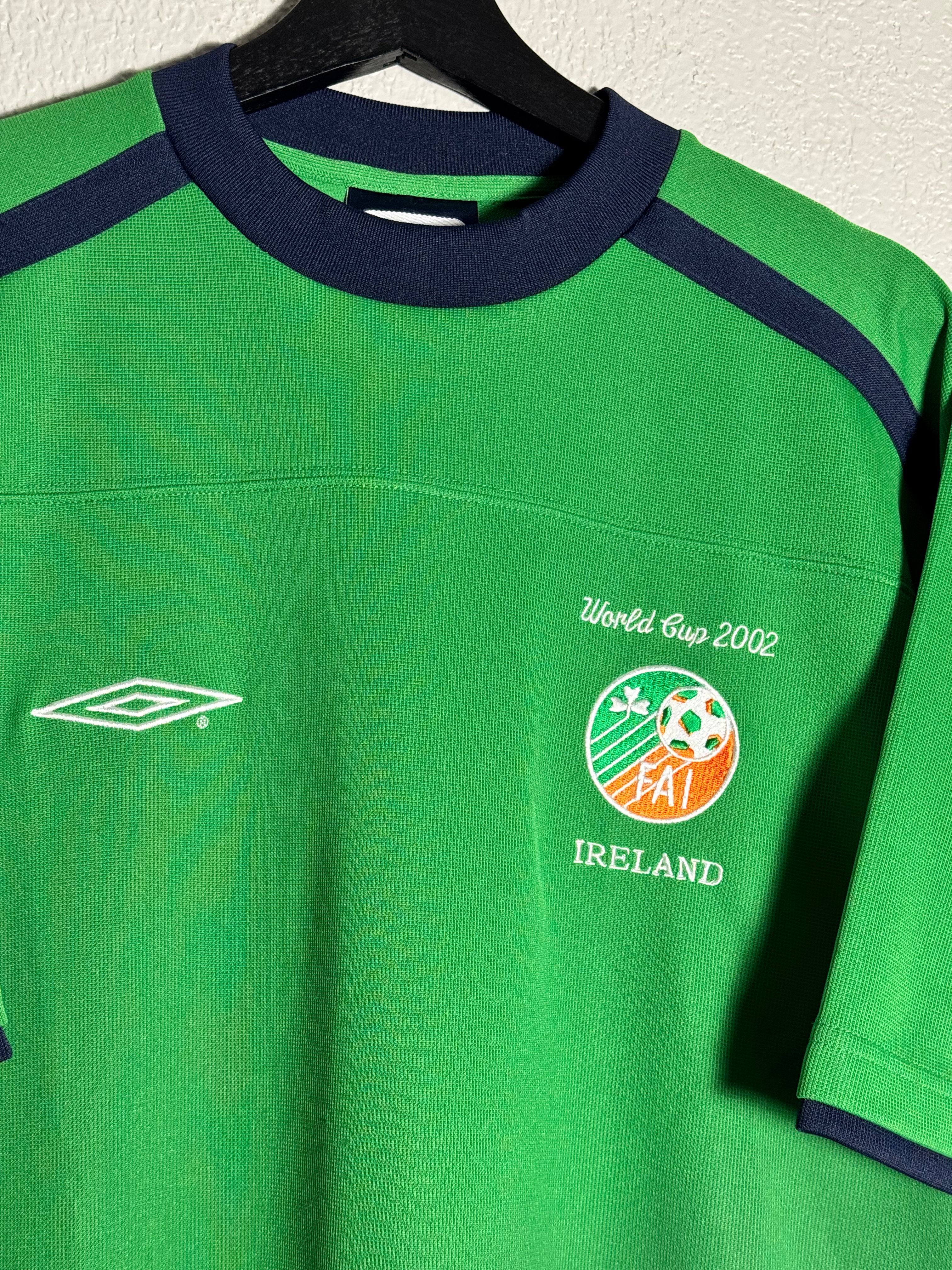 Umbro Ireland 2002/03 HOME Kit Soccer Jersey Large