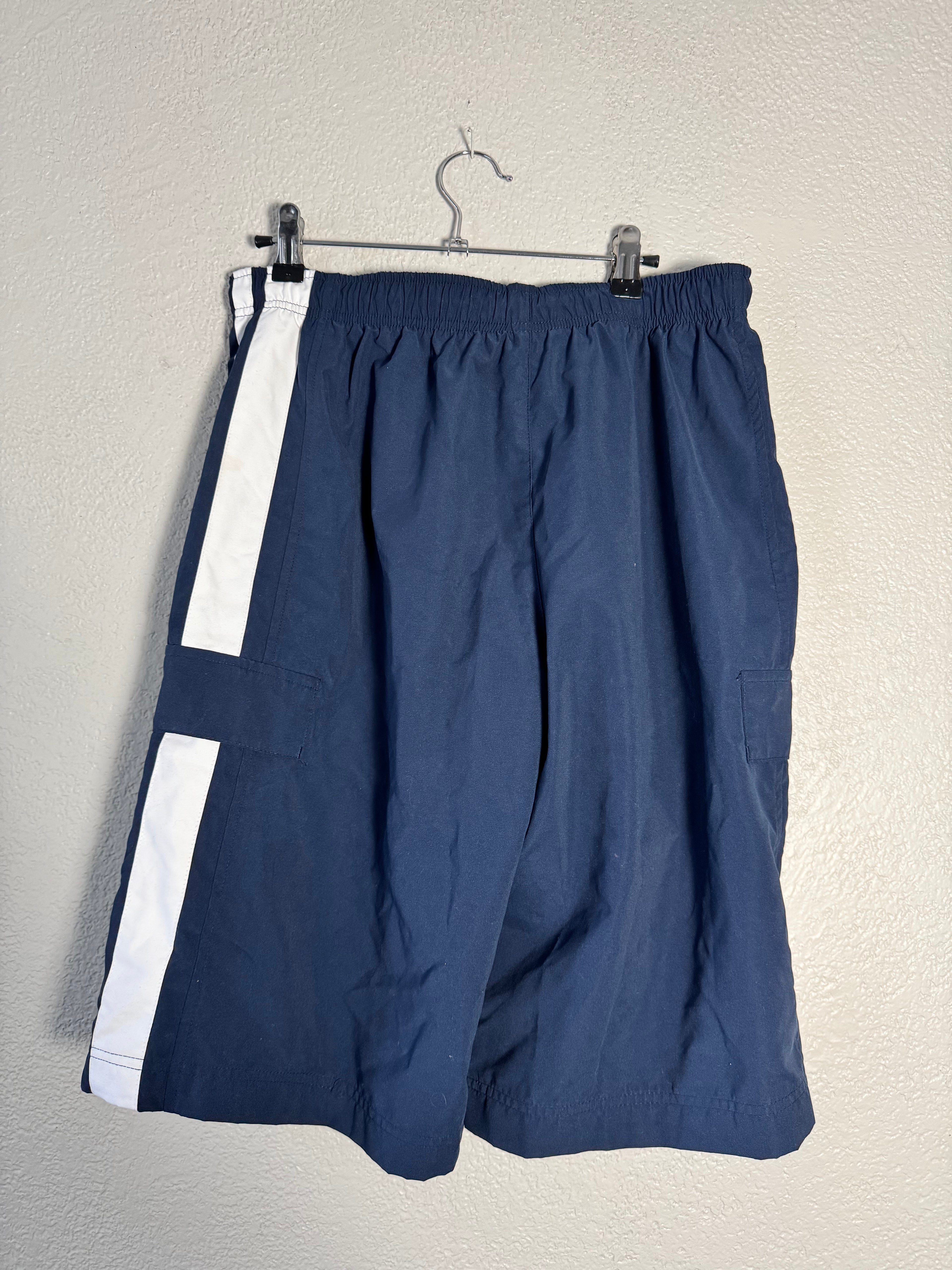Vintage Y2K Nike Cargo Shorts Size Large