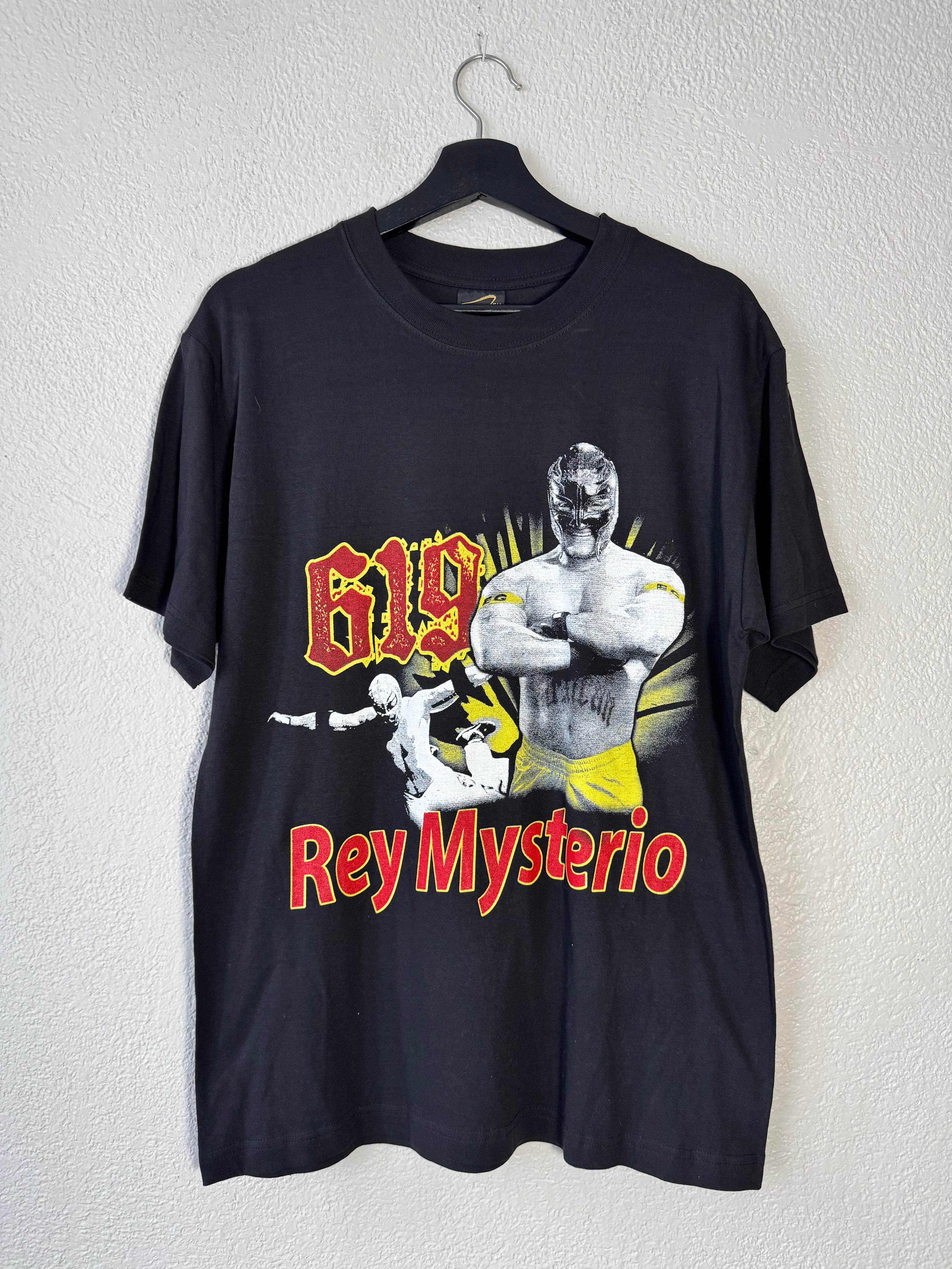 Vintage 2000s Rey Mysterio 619 WWE Wrestling Graphic T Shirt Size M