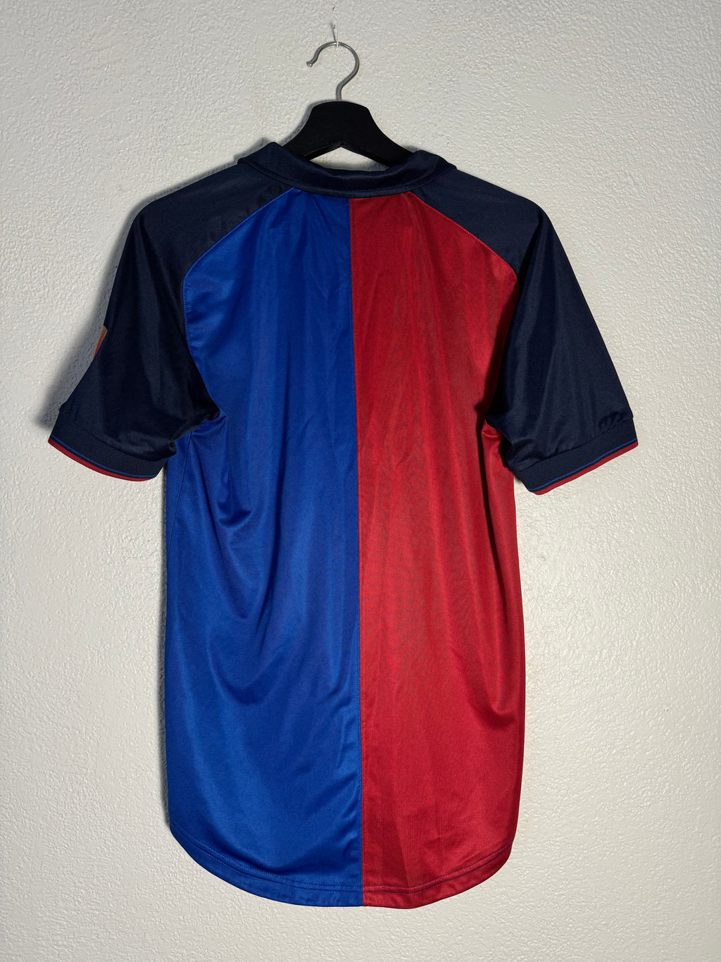 Nike Barcelona Home Jersey 1999-00 Size Small