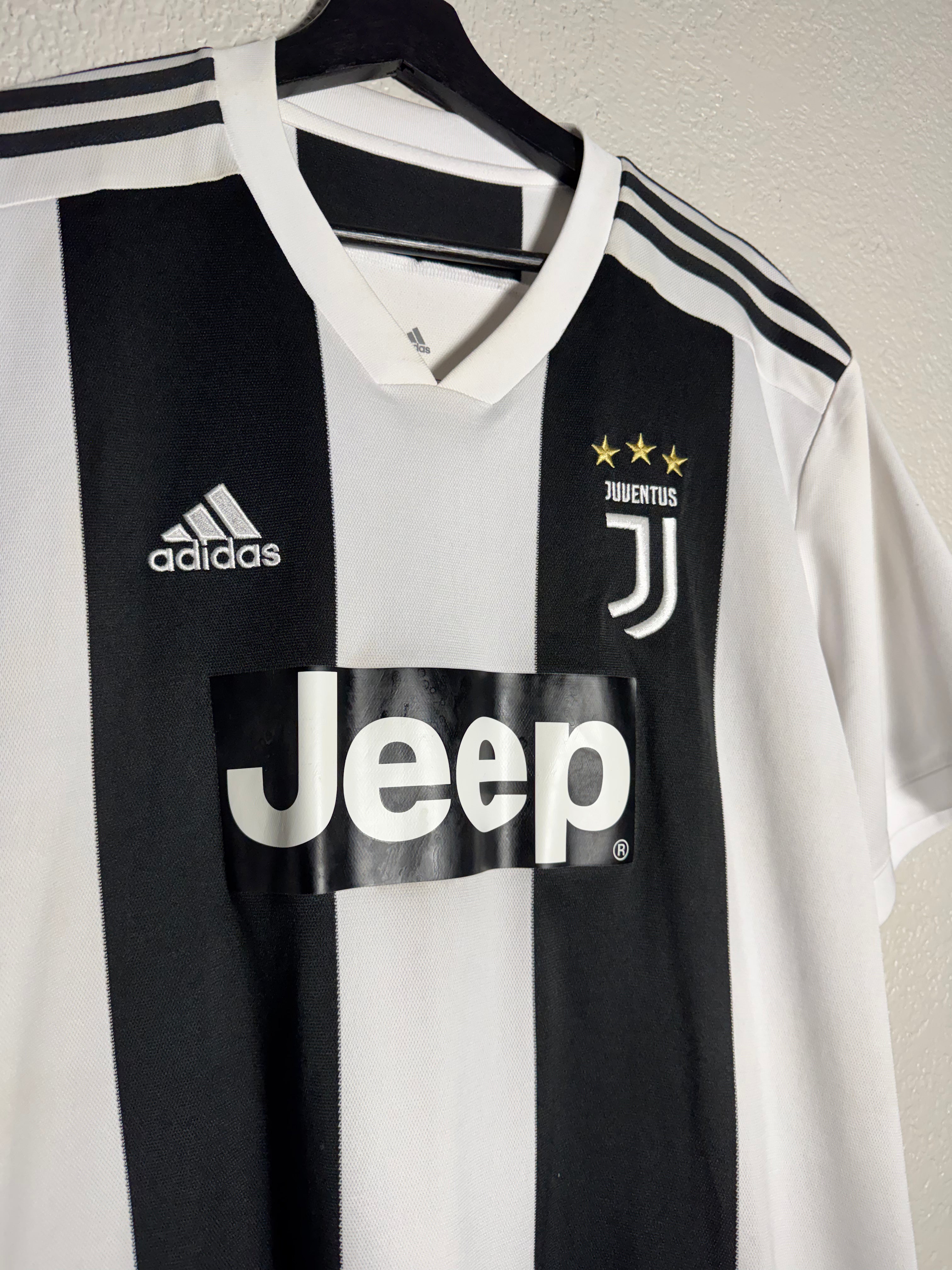 Adidas Juventus Jersey Home 2018/19  Size 2XL