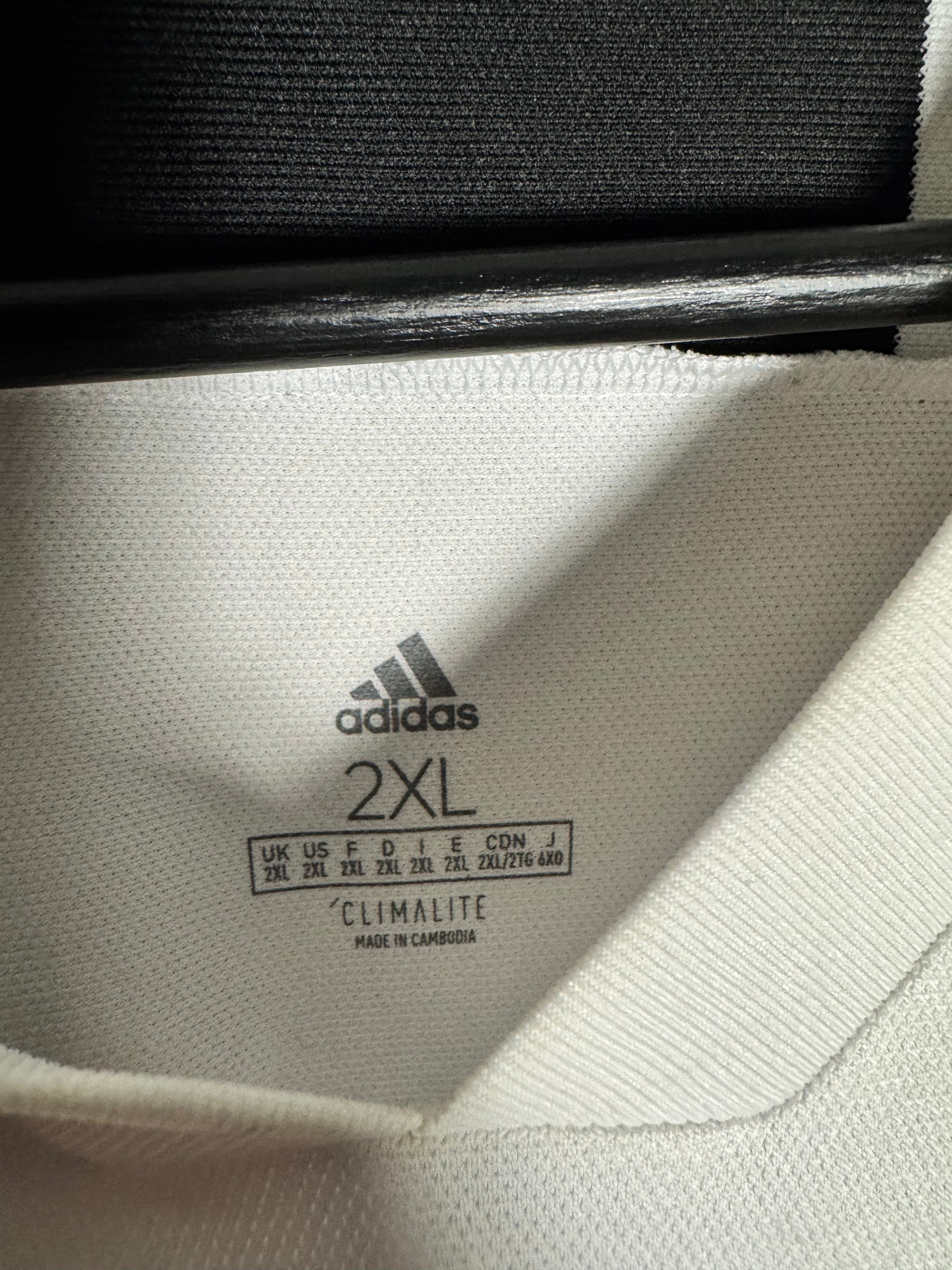 Adidas Juventus Jersey Home 2018/19  Size 2XL