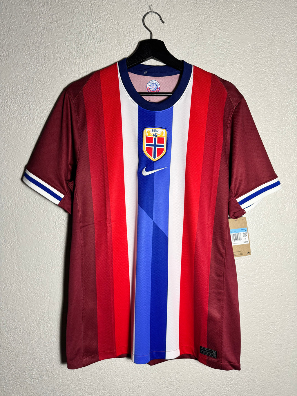 (NEW) Nike NORWAY National Team  Jersey Size M